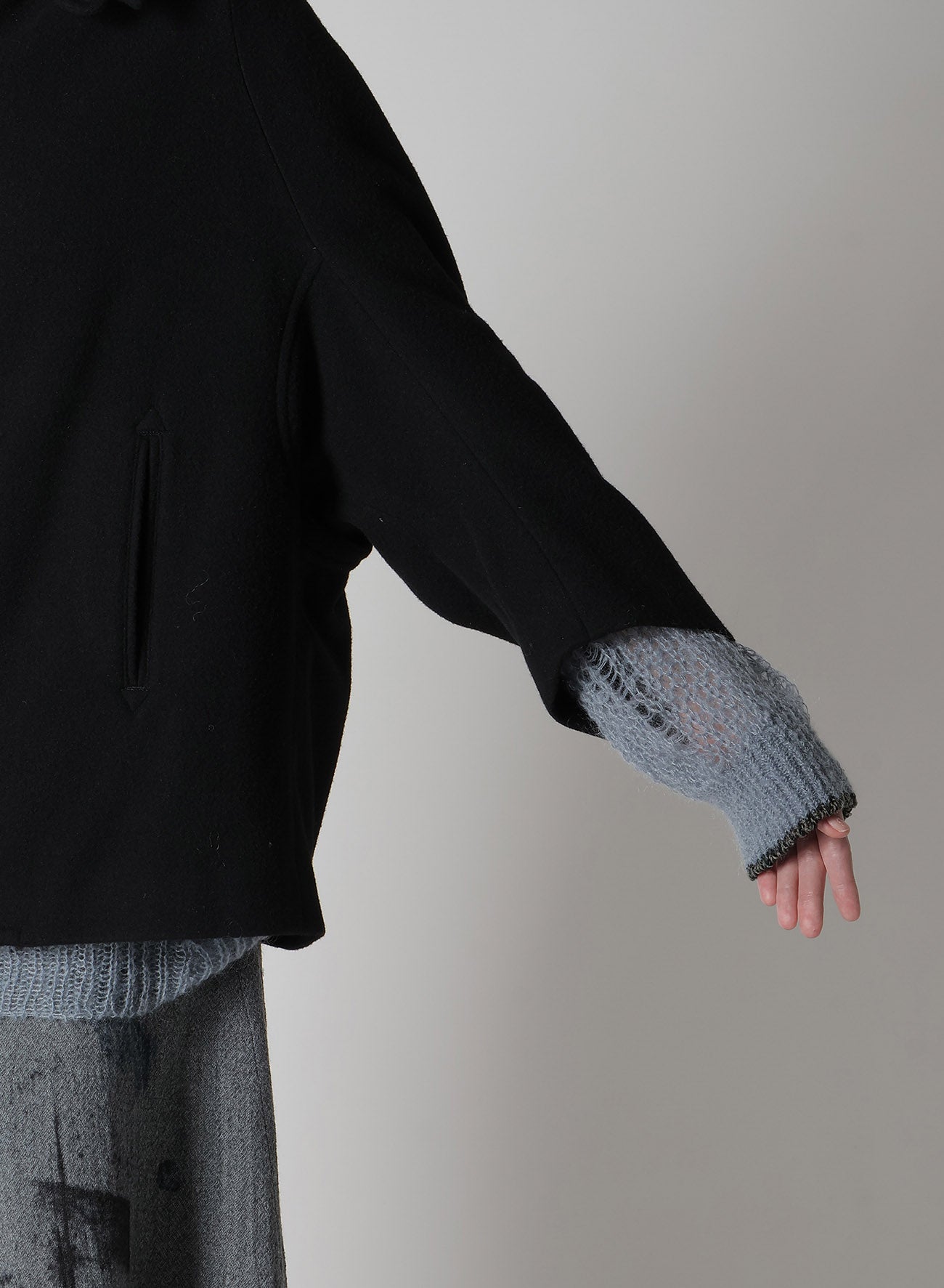 AIRY MOSSER IRREGULAR SLEEVE SHORT COAT