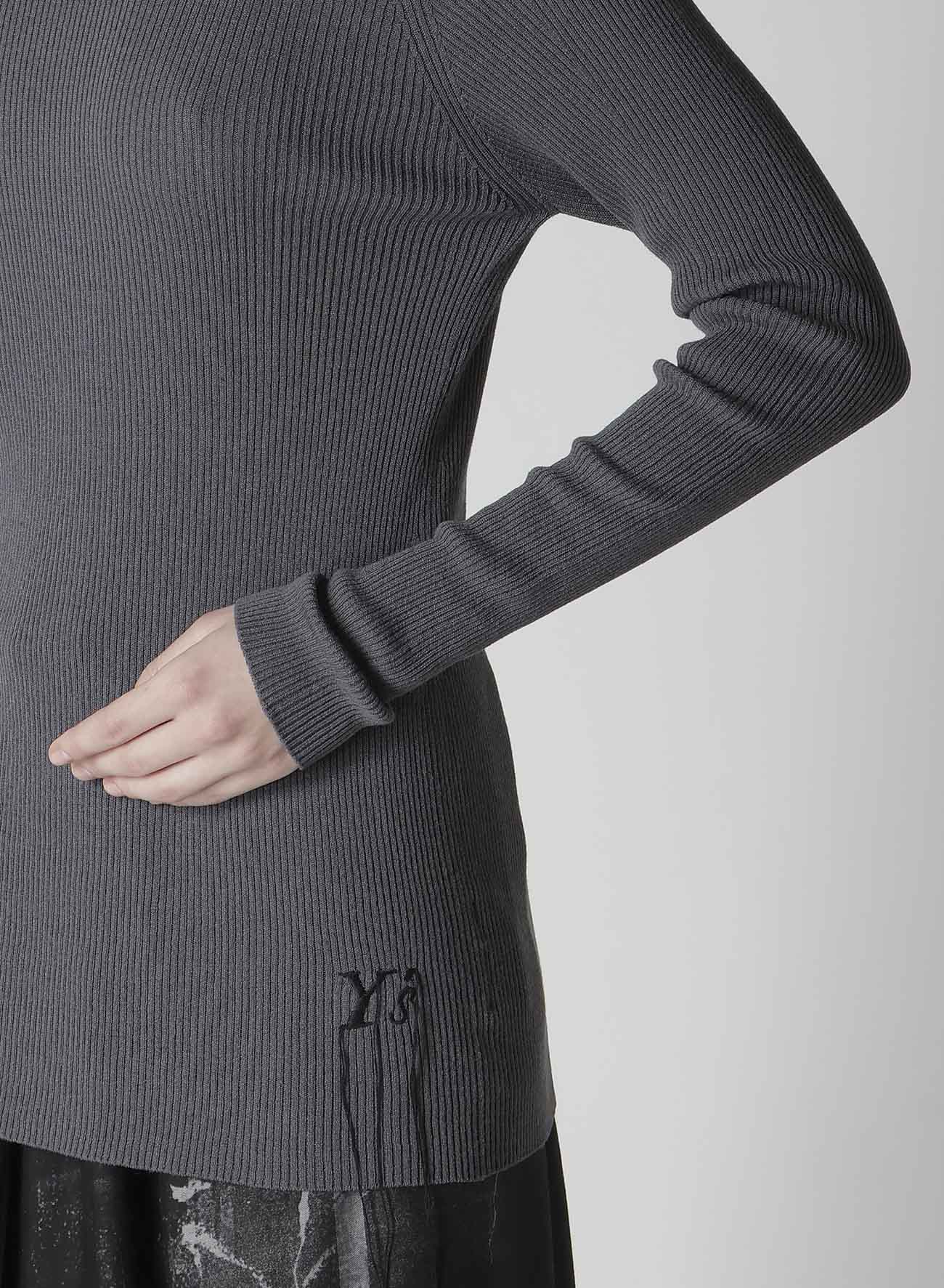 RIBBED HIGH NECK KNIT