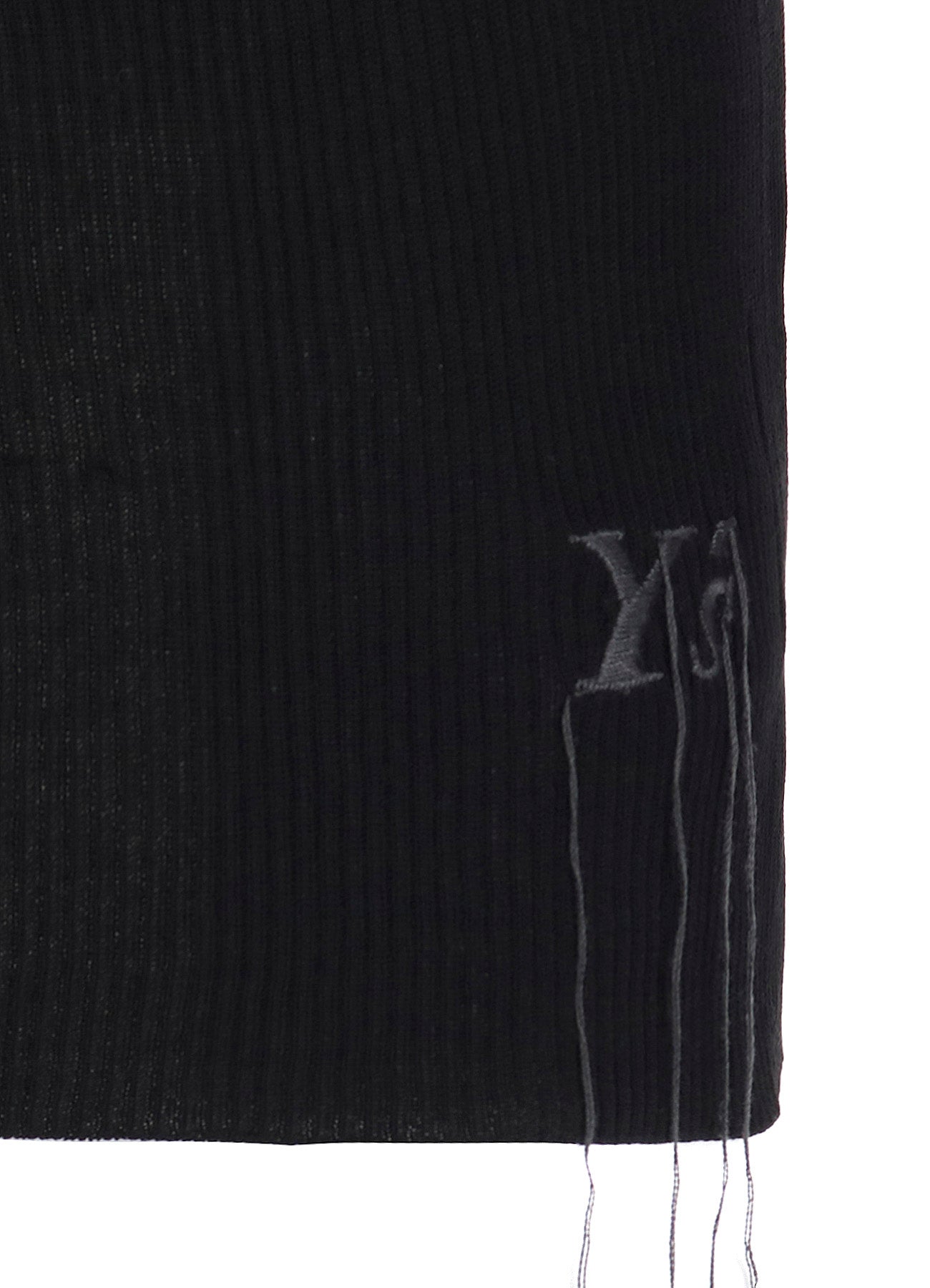 RIBBED HIGH NECK KNIT