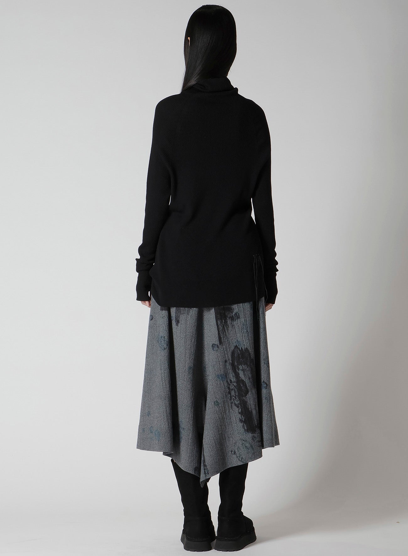 RIBBED LOOSE KNIT