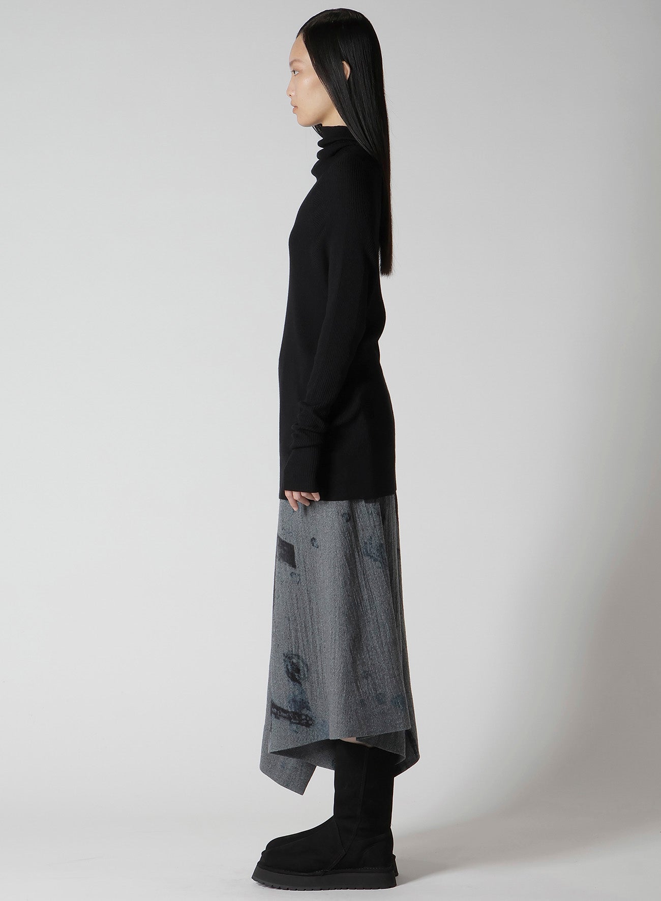 RIBBED LOOSE KNIT