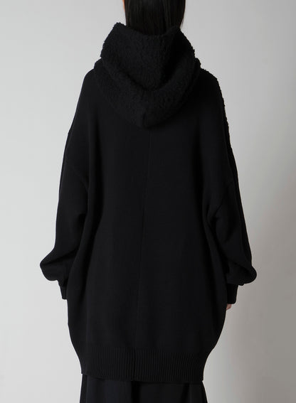 TOGGLE BUTTUN HOODIE