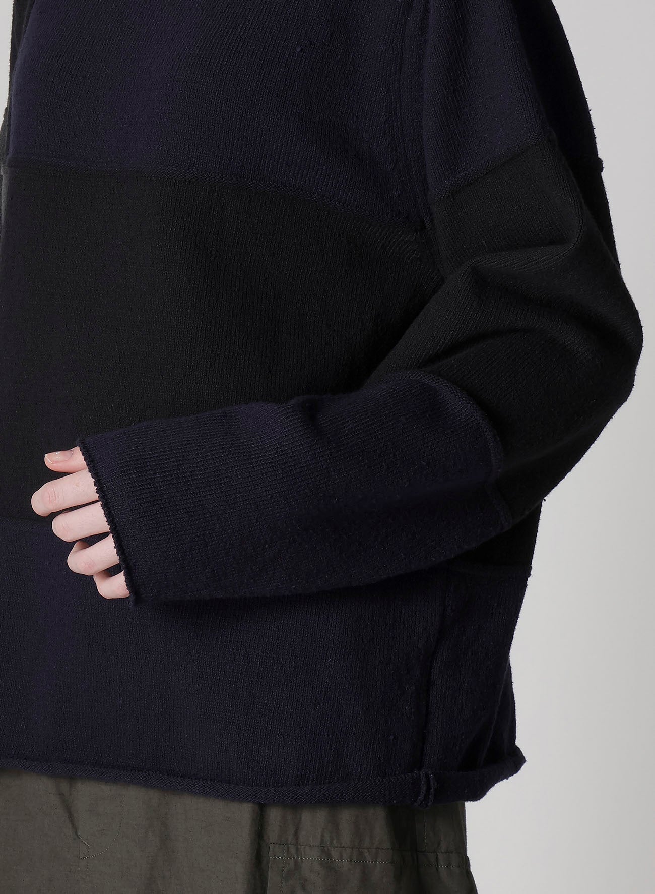 HARD-TWISTED BLOCK INTARSIA HIGH-NECK PULLOVER