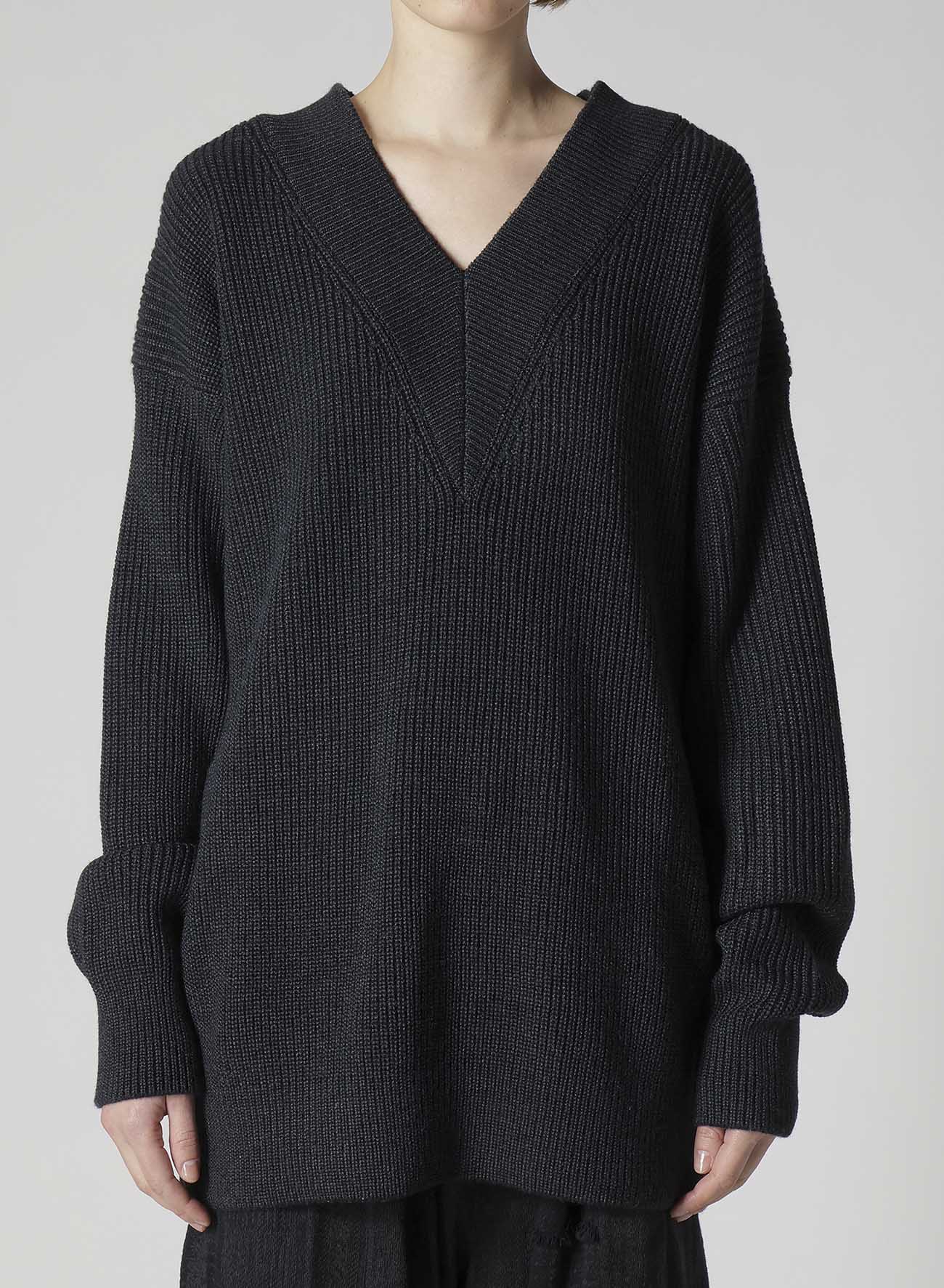 BIG V-NECK KNITTED CARDIGAN