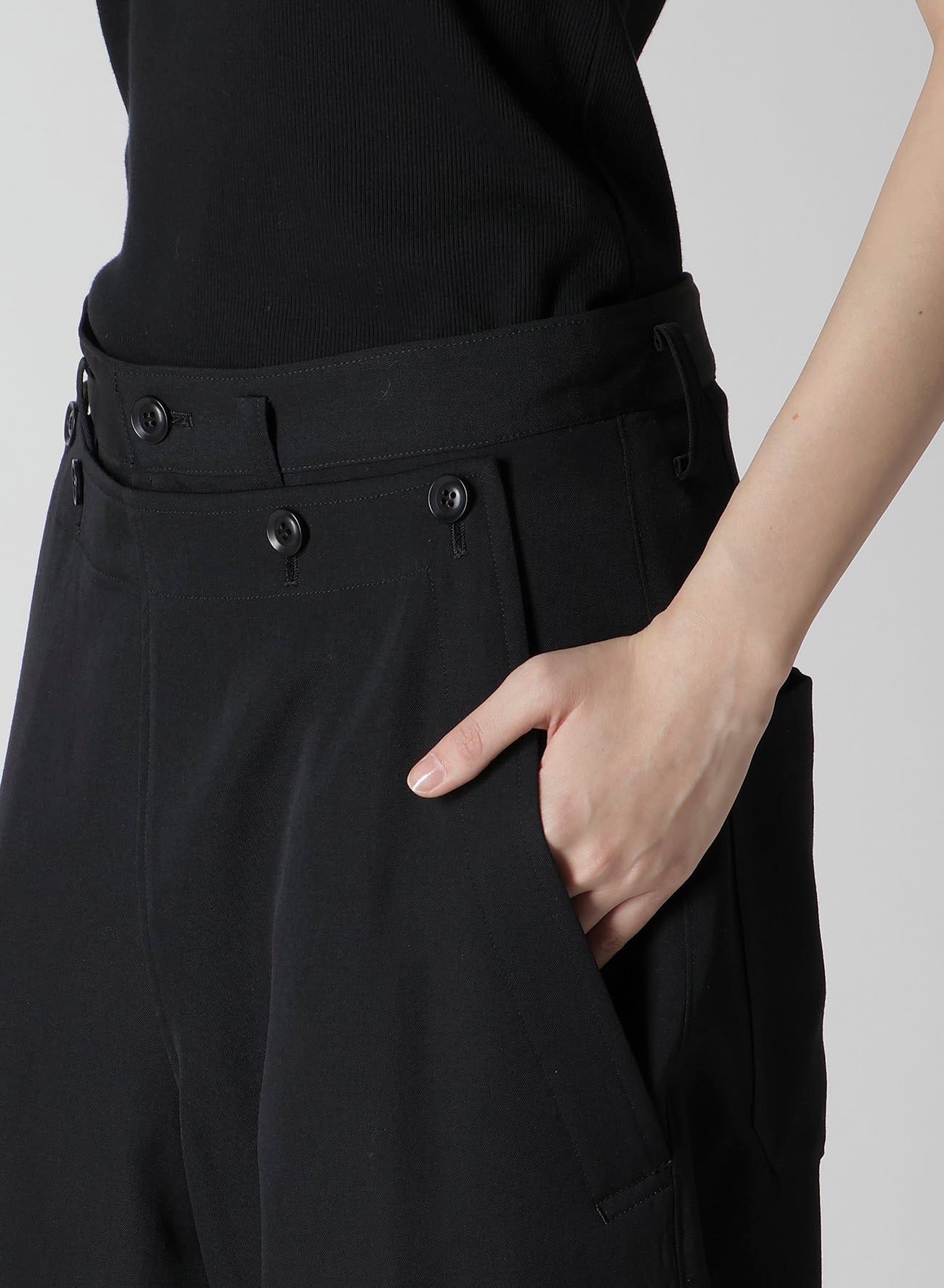 WOOL GABARDINE KO-SAILOR PANTS