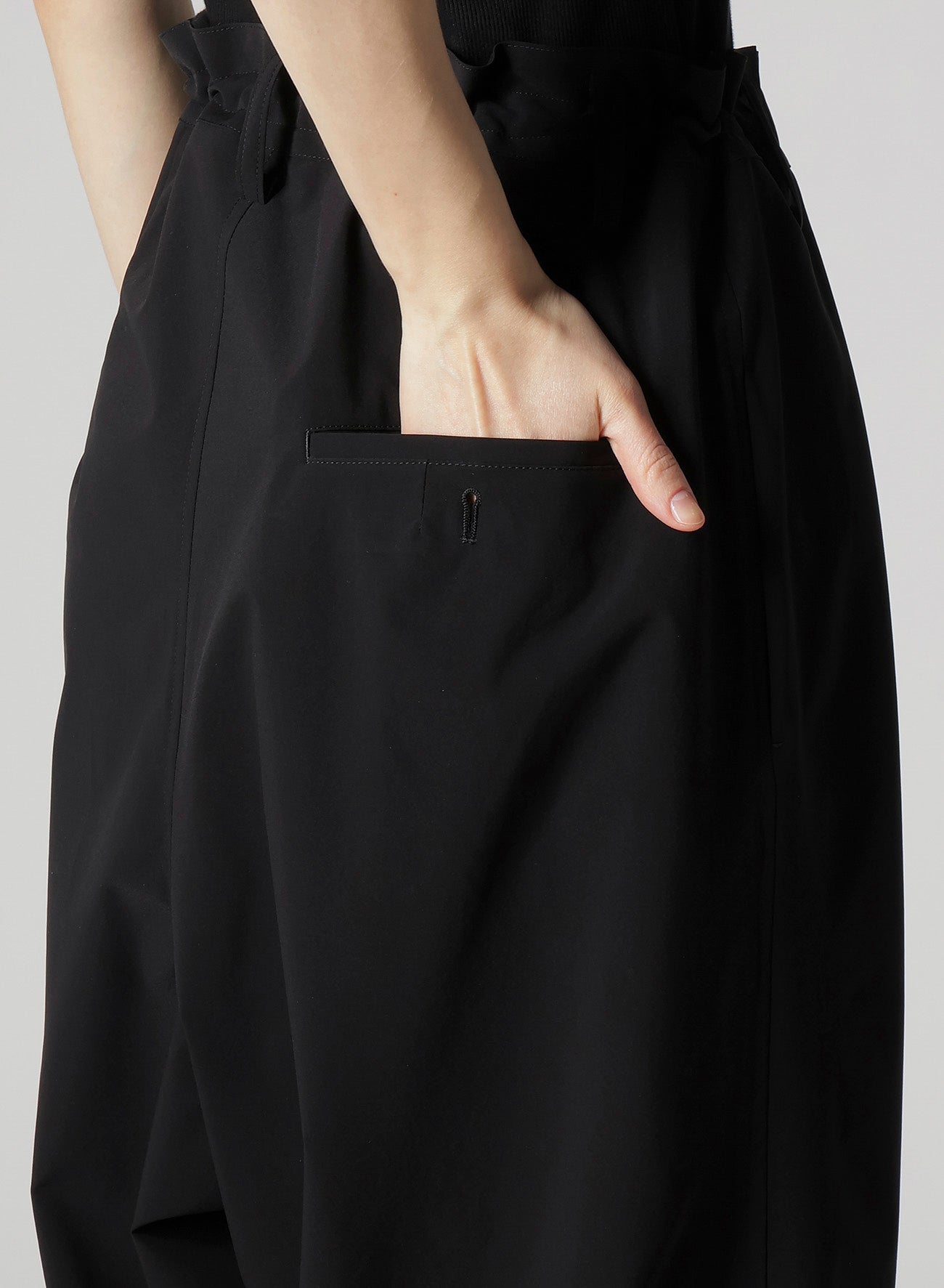 PE/ TAFTA DOUBLE TUCK GATEHRED PANTS
