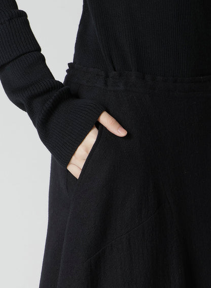 WOOL GAUZE TWILL ASYMMETRIC FLARE SKIRT
