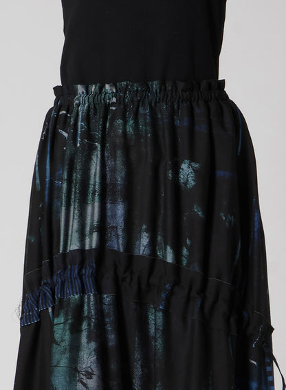 CUPRO BLURRY FLOWER PRINT SHIRRING SKIRT