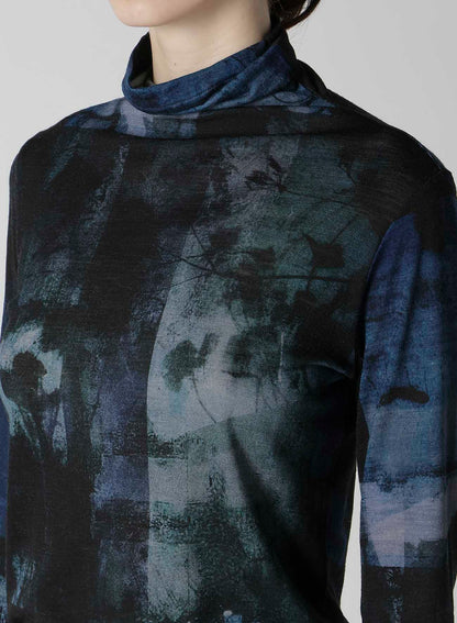 BLURRY FLOWER PRINTTED HIGH NECK LONG SLEEVE T