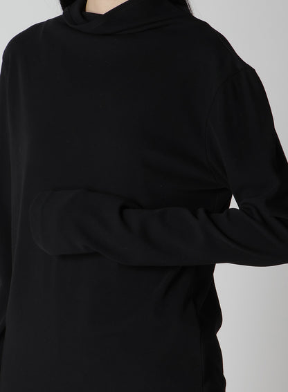 HARD-TWIST BACK BUTTON OFF-NECK T