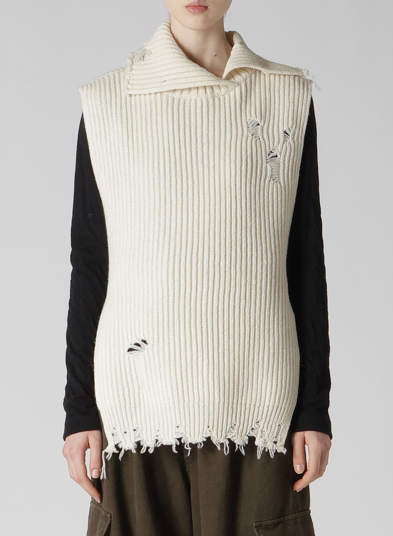 LAMB WOOL DAMAGED KNIT VEST