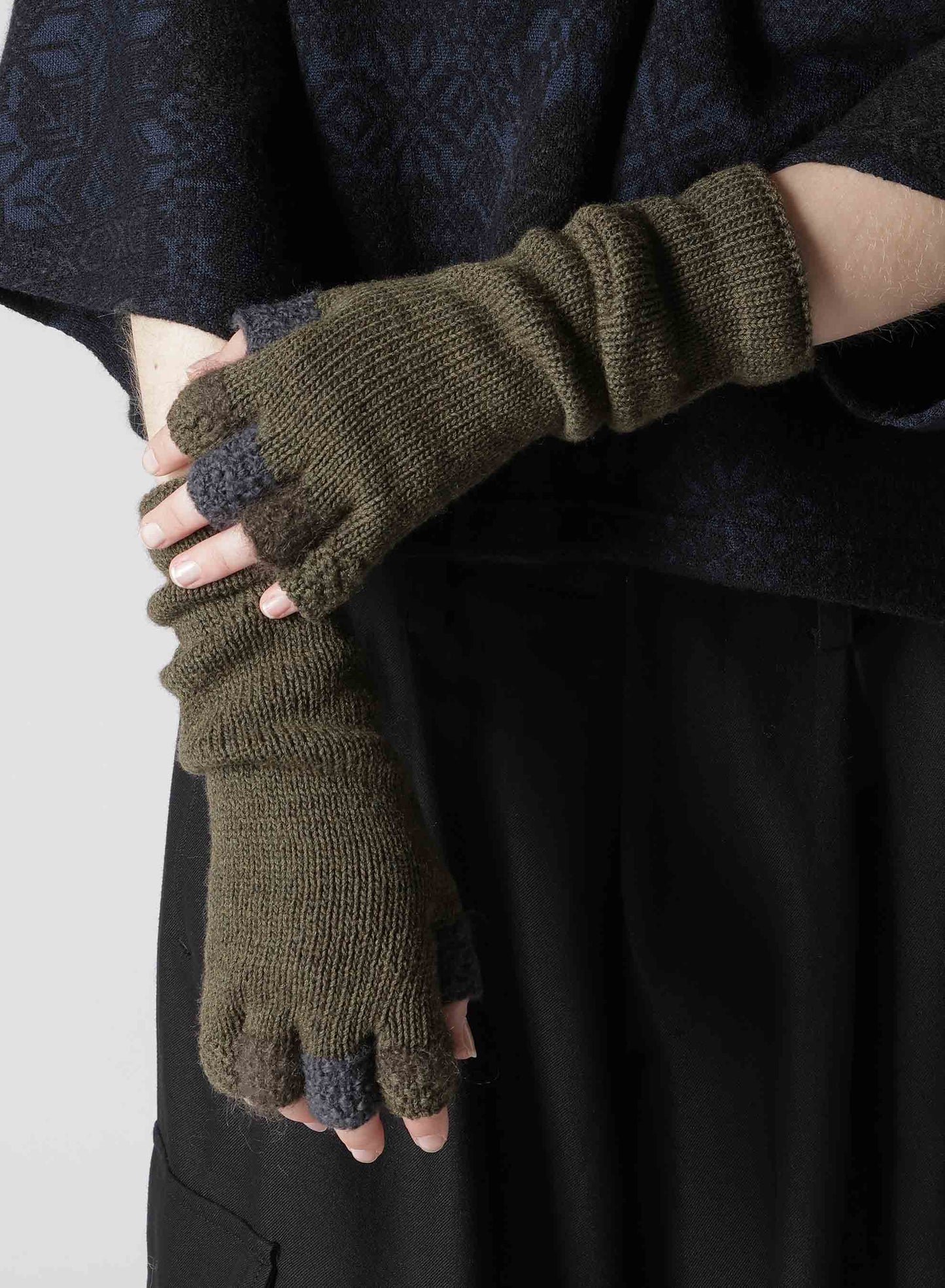 W SLUB×MOHAIR PATCHED FINGERLESS LONG GLOVES