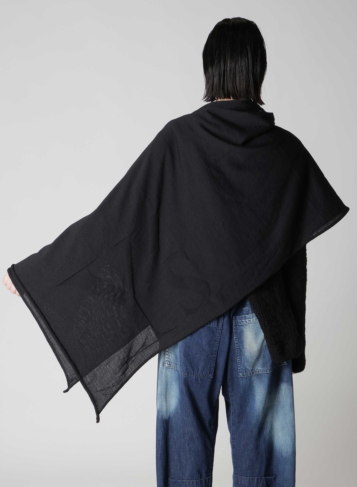 BIG LOGO JERSEY PONCHO SNOOD