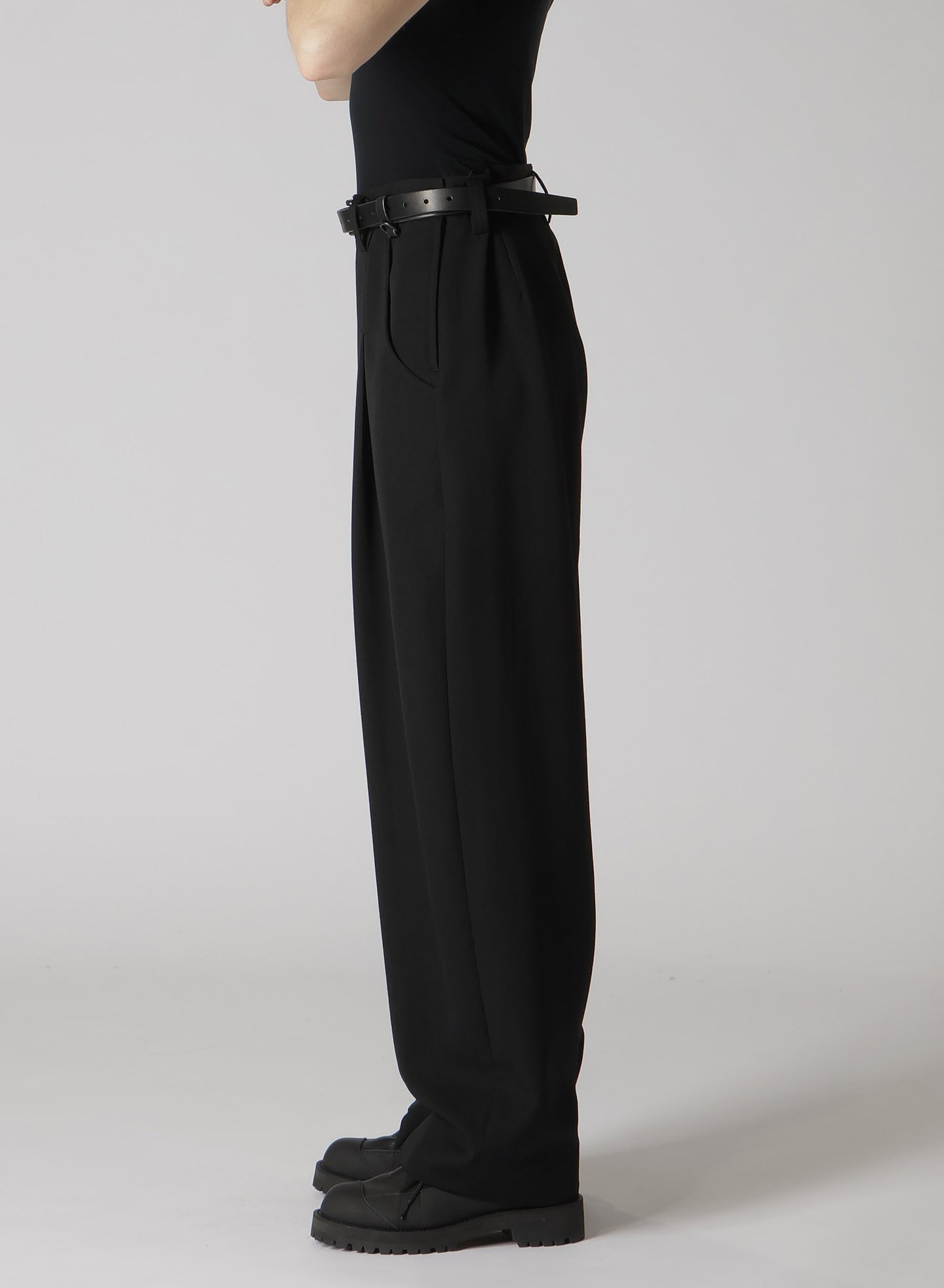 WOOL GABARDINE SIDE OPEN PANTS