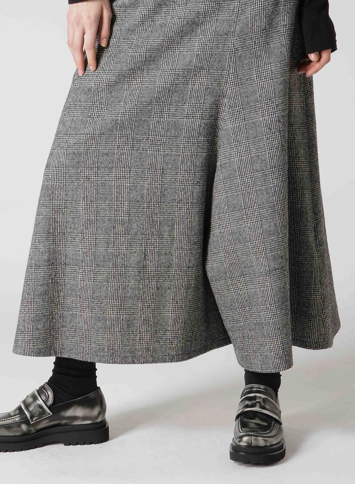 COTTON WOOL GLEN CHECK ASYMMETRIC FLARE PANTS