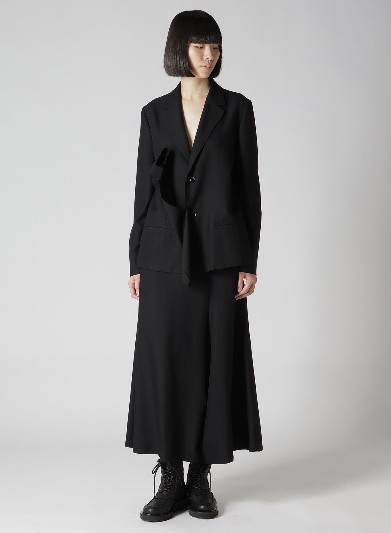 RY/W GABARDINE ASYMMETRIC FLARE PANTS