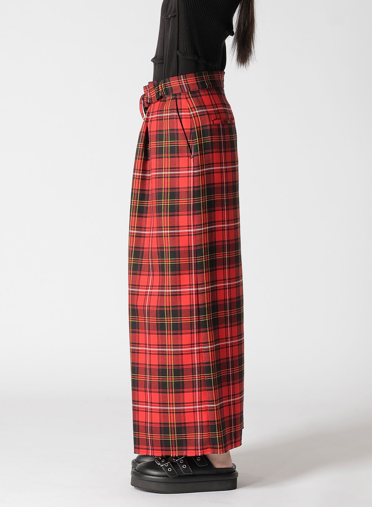 TARTAN CHECK FRONT TUCKED SKIRT