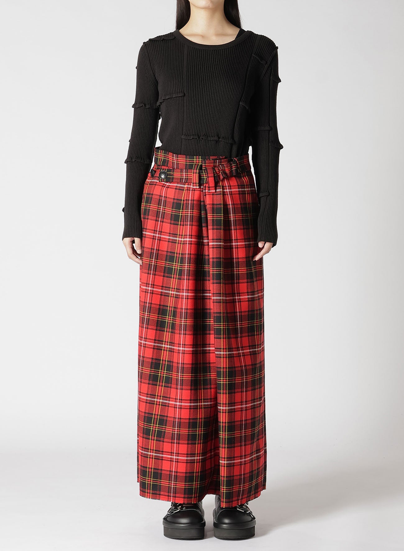 TARTAN CHECK FRONT TUCKED SKIRT