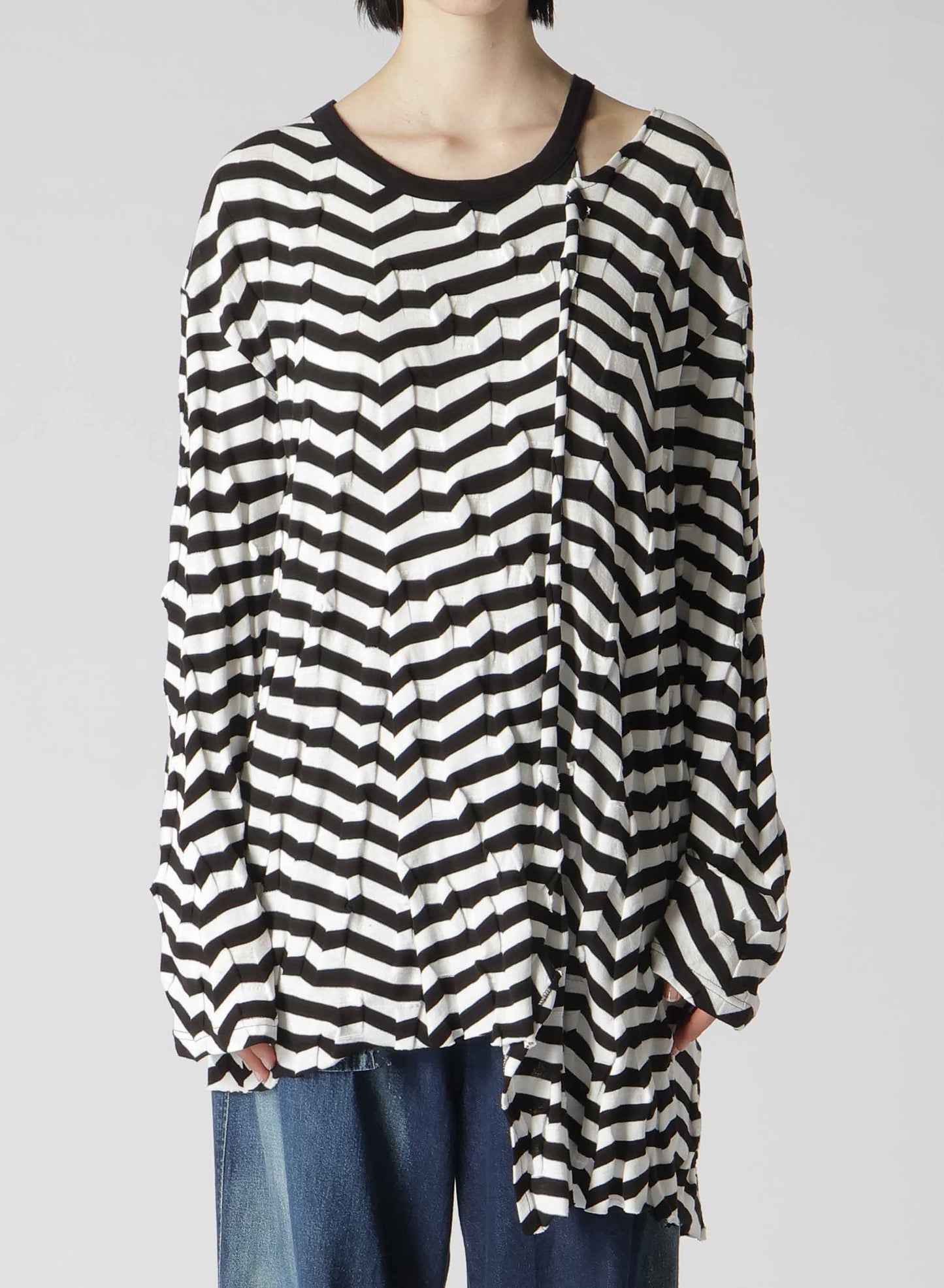 GEOMETRY LINKS STITCH STRIPED ASYMMETRIC LONG SLEEVE T B