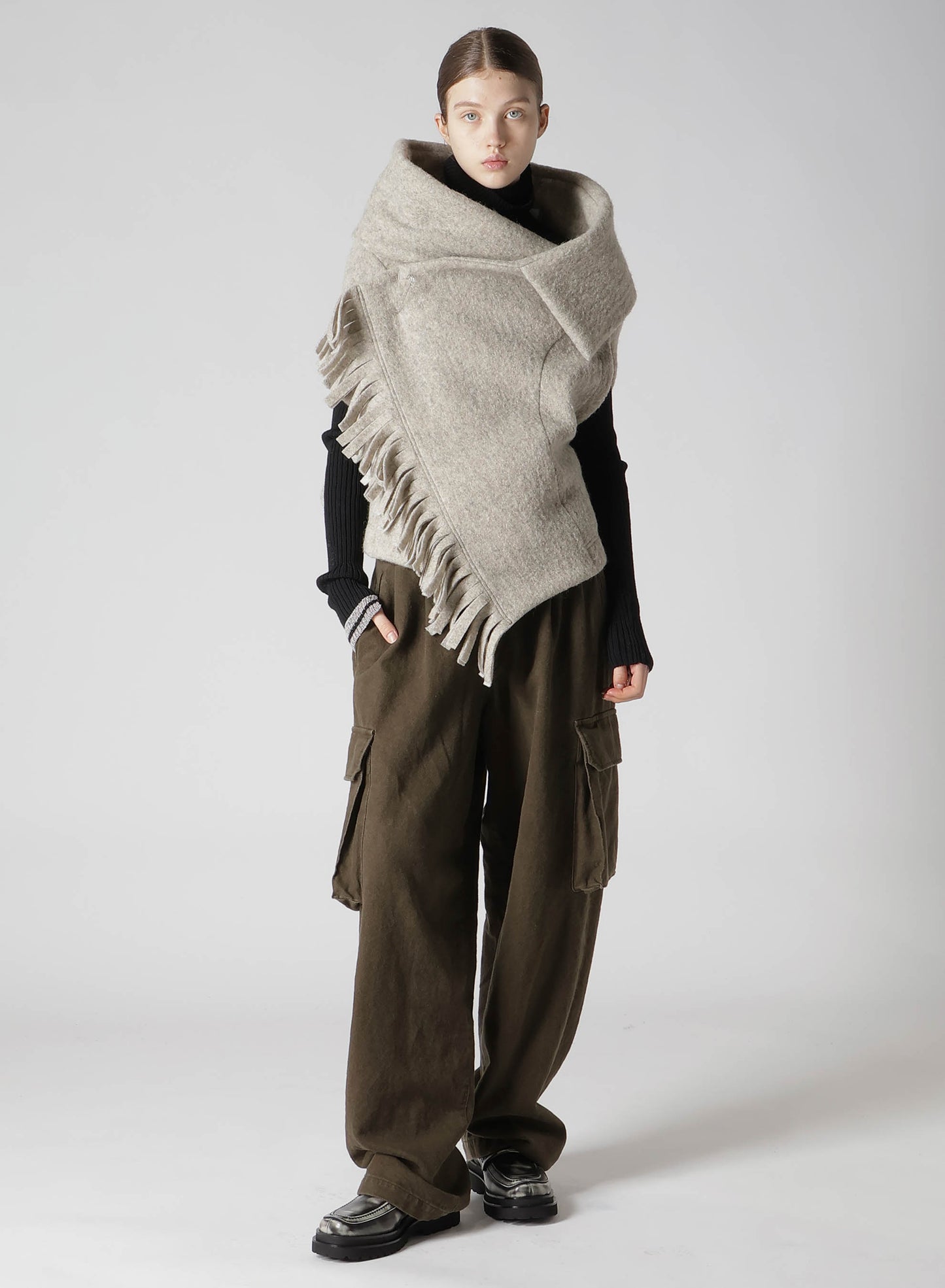 W/Pe SLIVER FLEECE FRINGE WRAP T