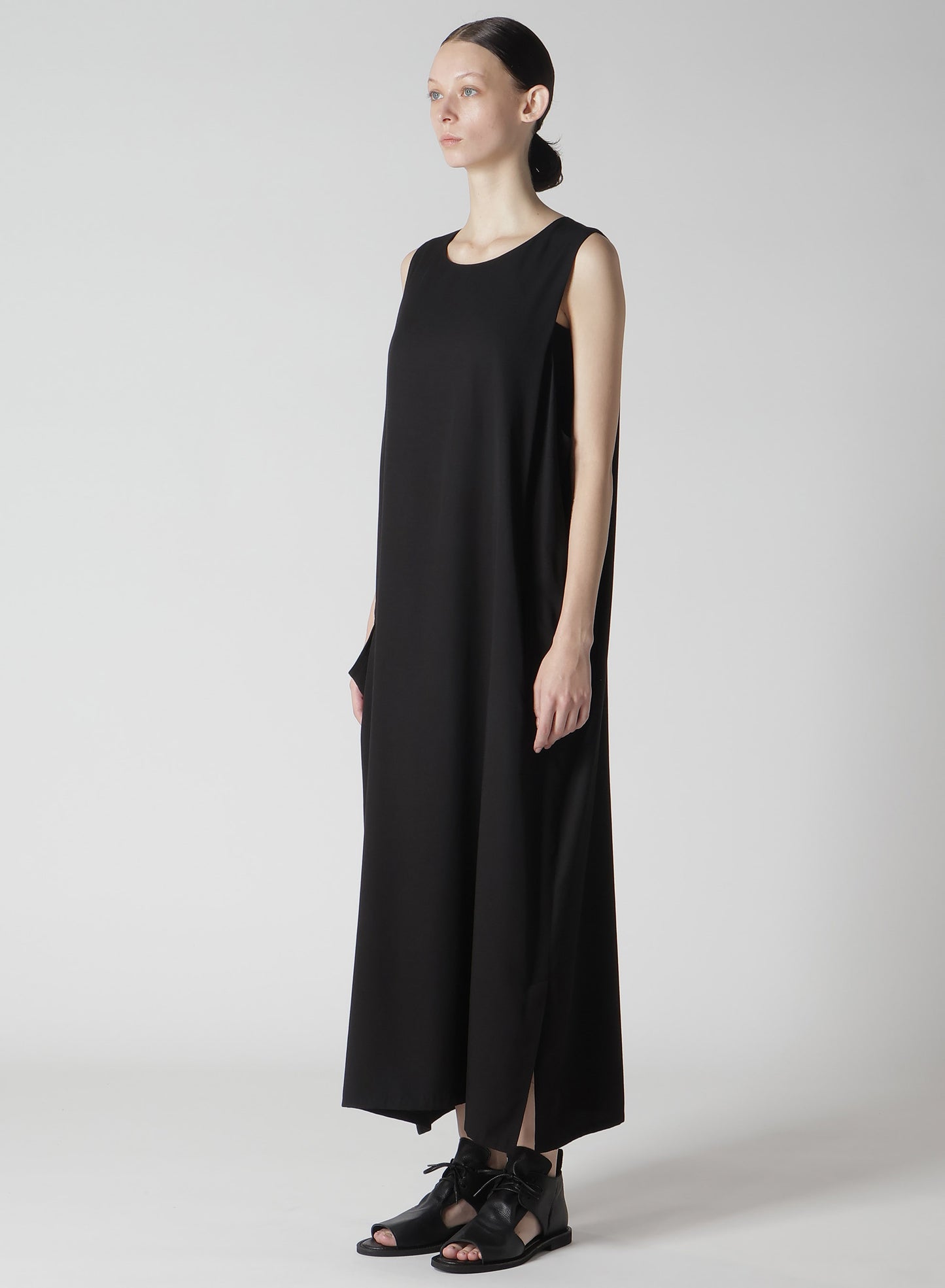 【1/23 12:00(JST) Release】RAYON TWILL SLEEVELESS DRESS