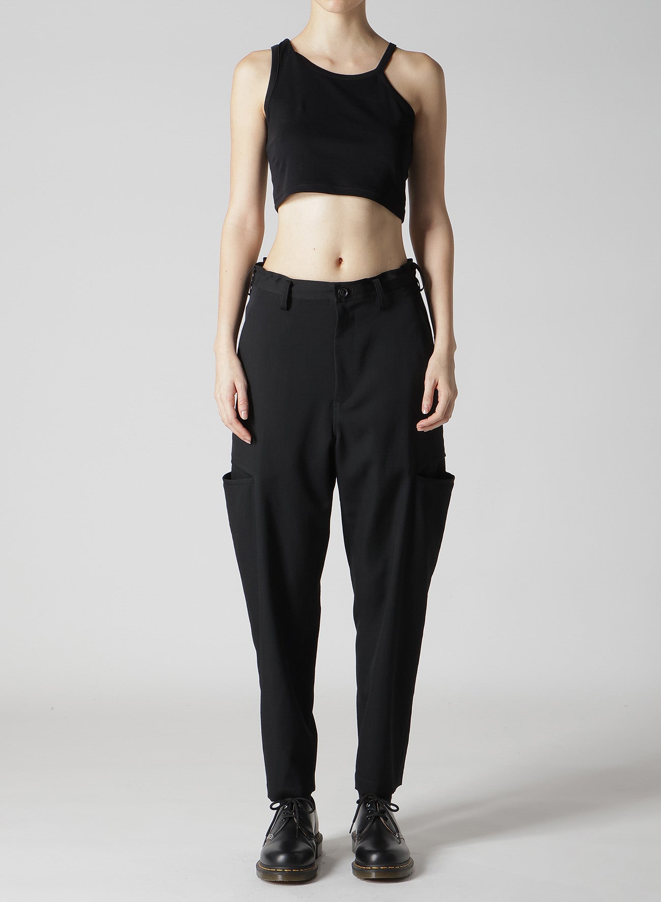 WOOL GABARDINE TAPERED PANTS