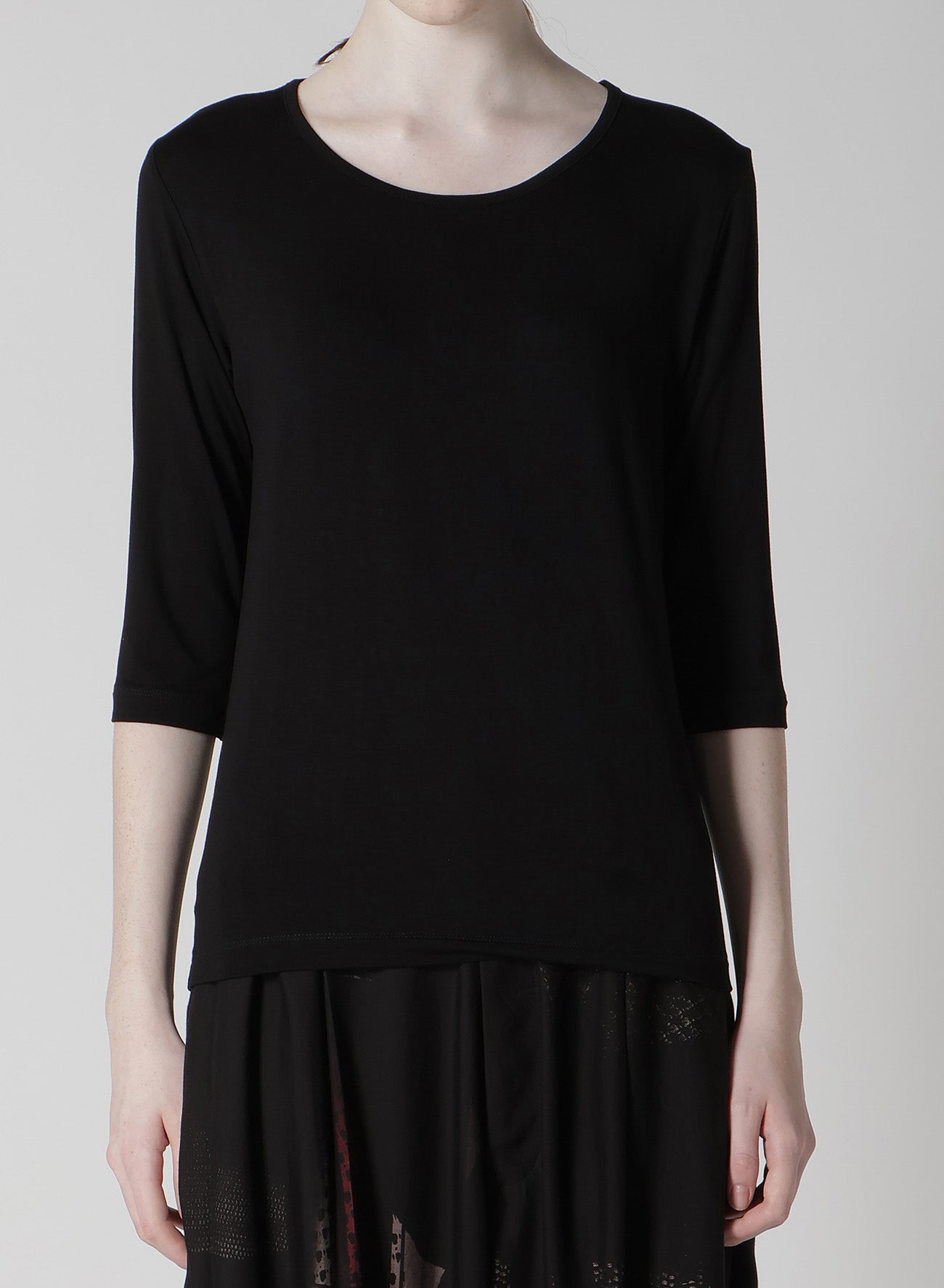 RAYON JERSEY 3/4 SLEEVE ROUND NECK T