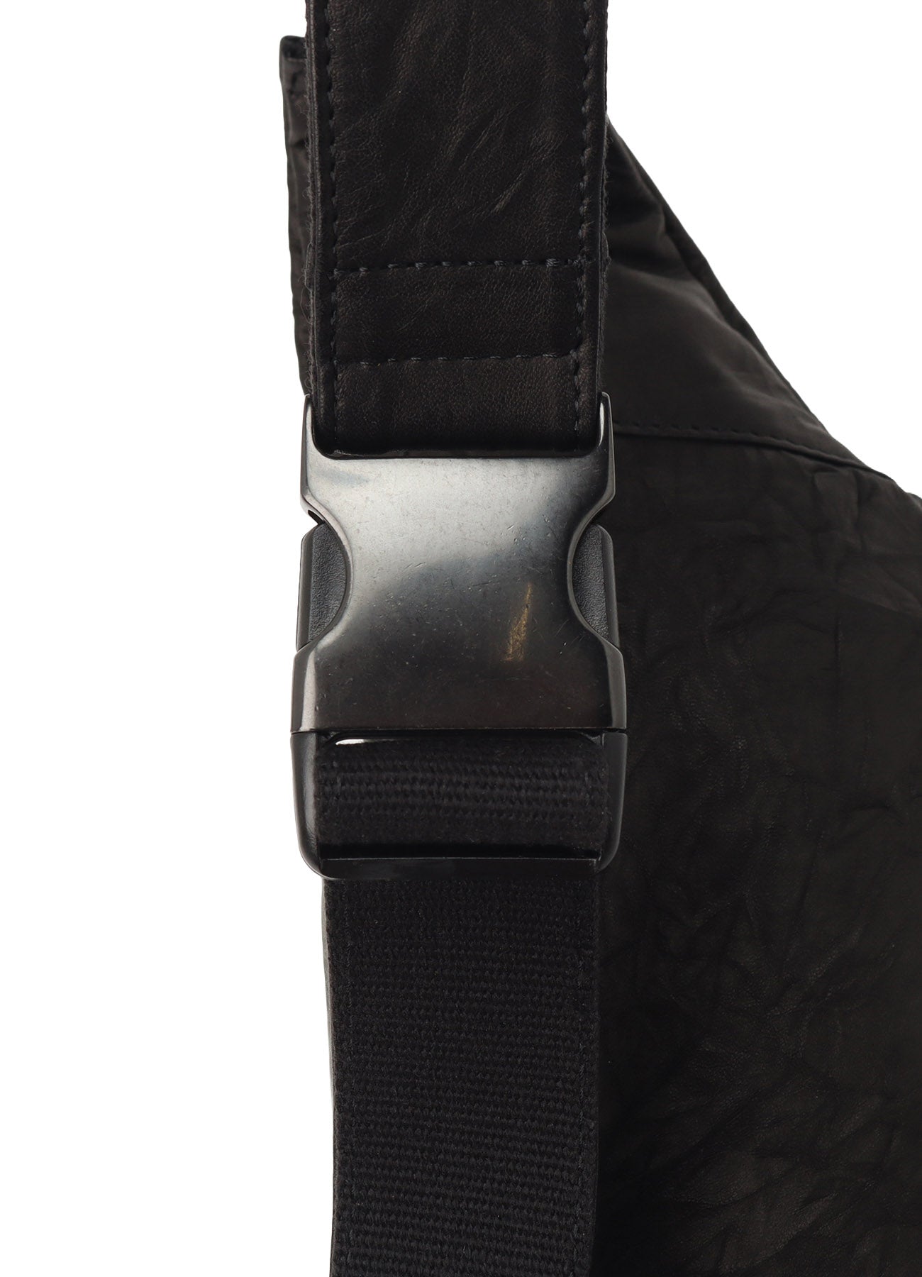 TWISTED SOFT LEATHER POCKET BAG