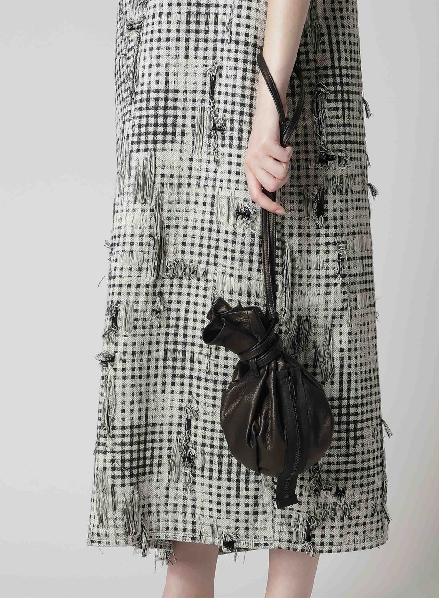 SOFT LEATHER  ZIPPER MINI POCHETTE