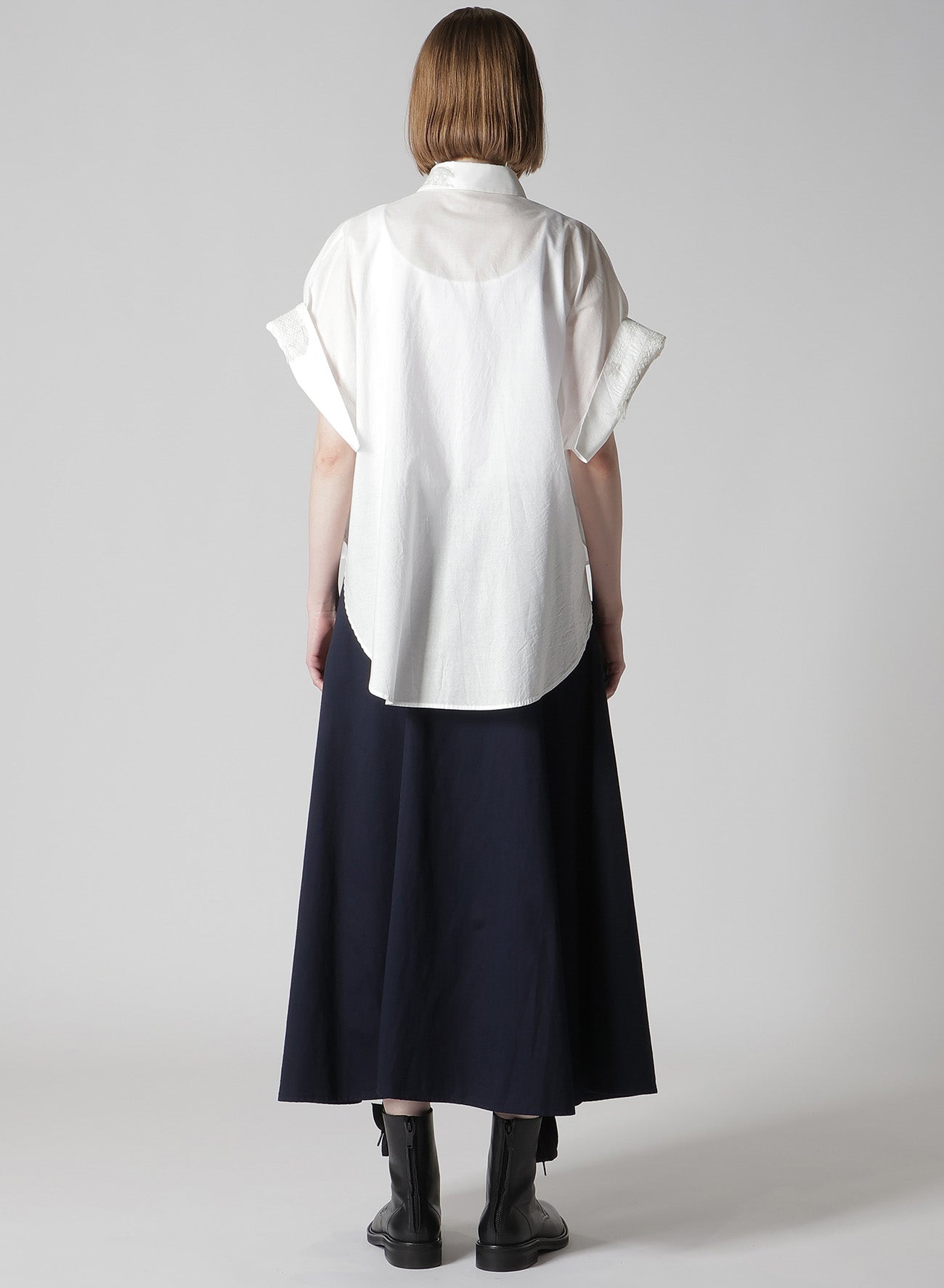 COTTON LAWN SHORT CUFFS BLOUSE