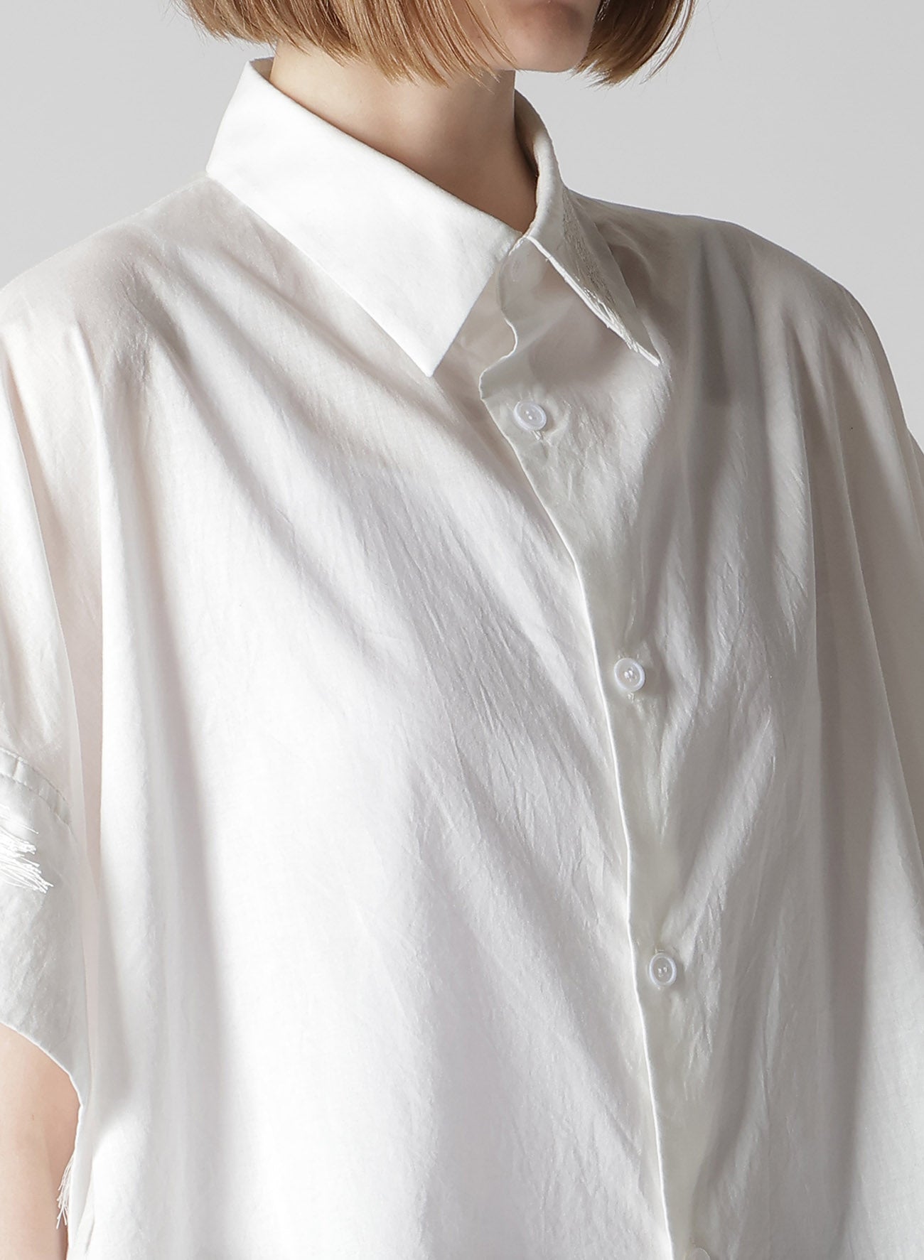 COTTON LAWN SHORT CUFFS BLOUSE