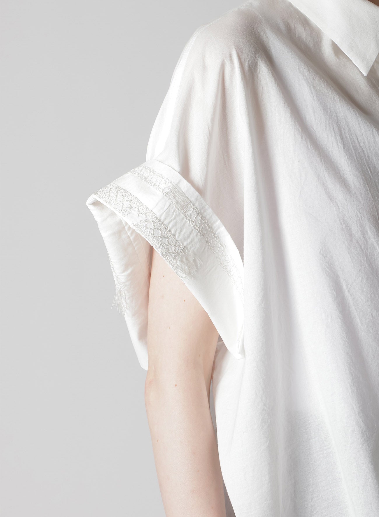 COTTON LAWN SHORT CUFFS BLOUSE