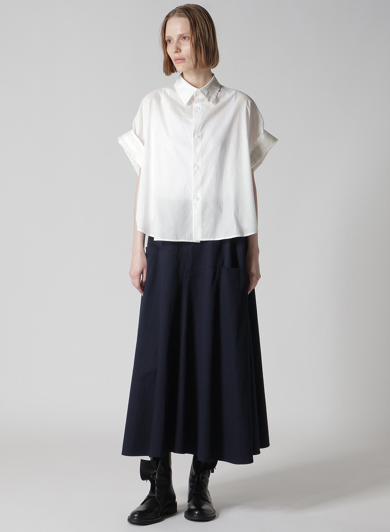 COTTON LAWN SHORT CUFFS BLOUSE