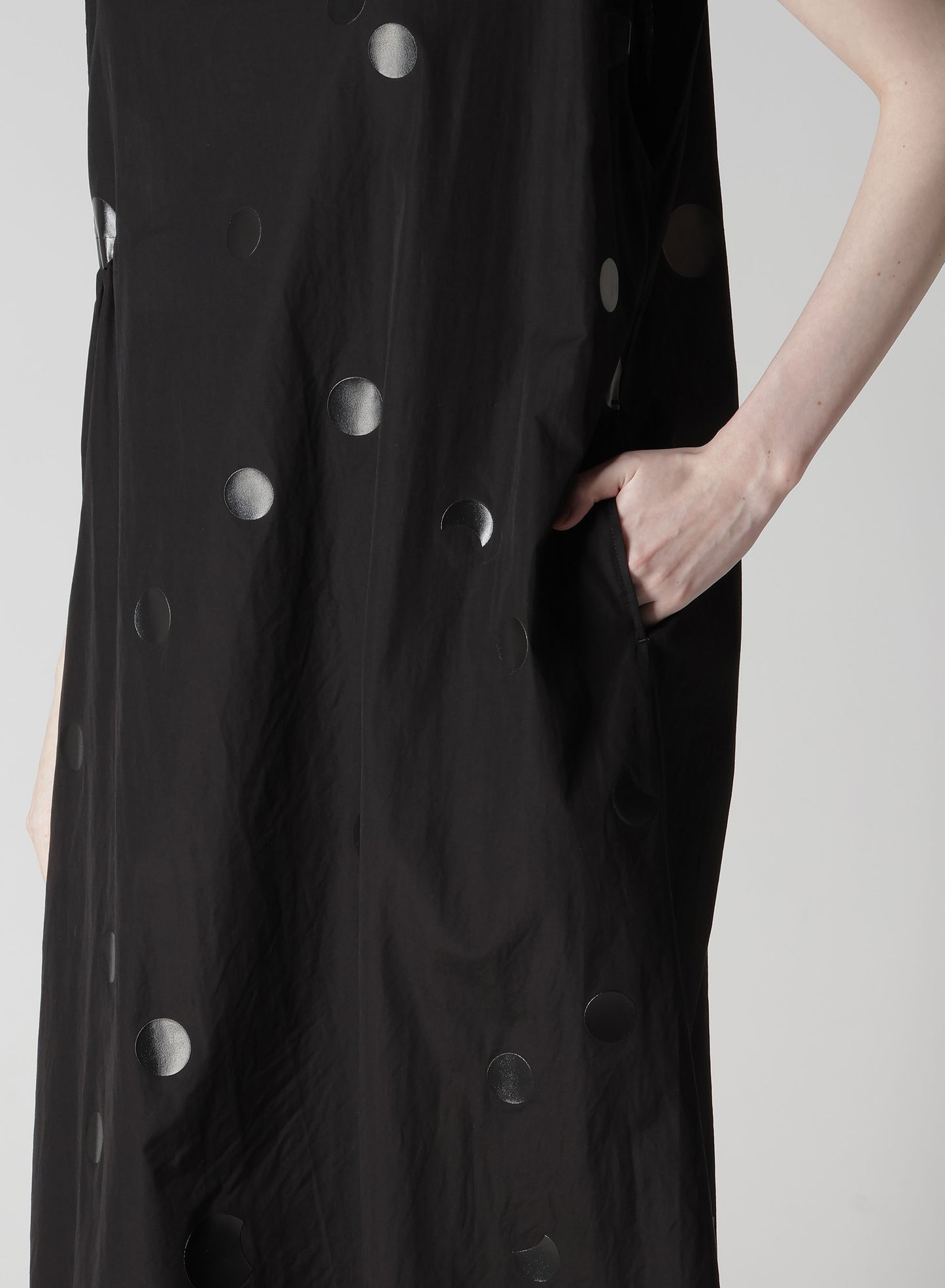 100/2 BROAD DOT PIGMENT PRINT GATHERED DRESS
