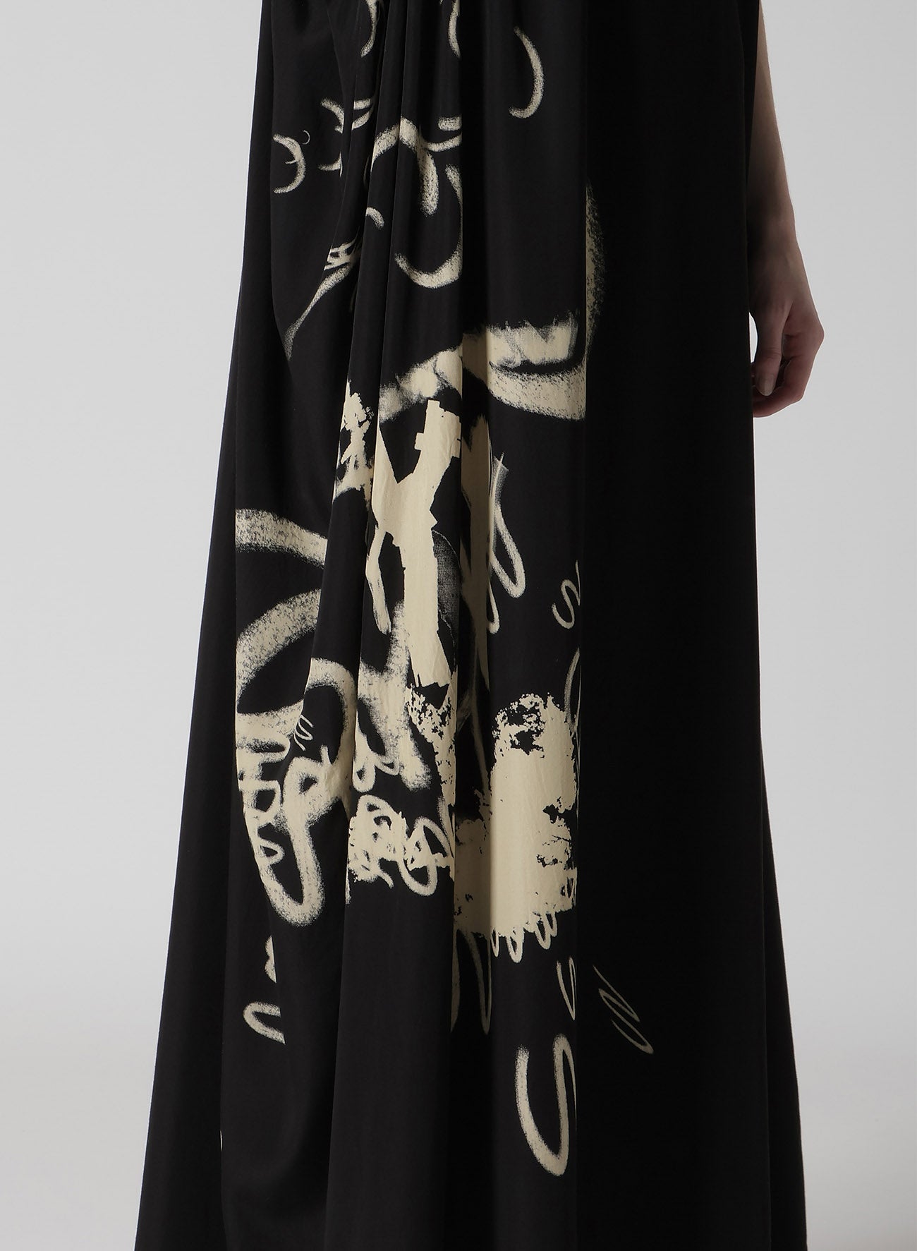 CUPRO DUNGAREE "Y" PRINT GATHERED DRESS