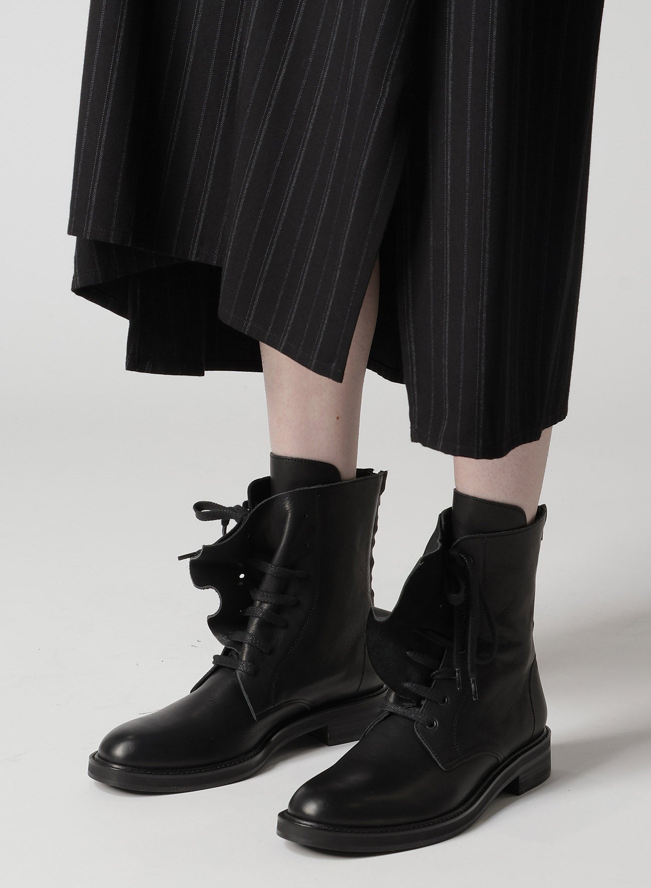SEMI-MATTE LEATHER DRAPE BOOTS