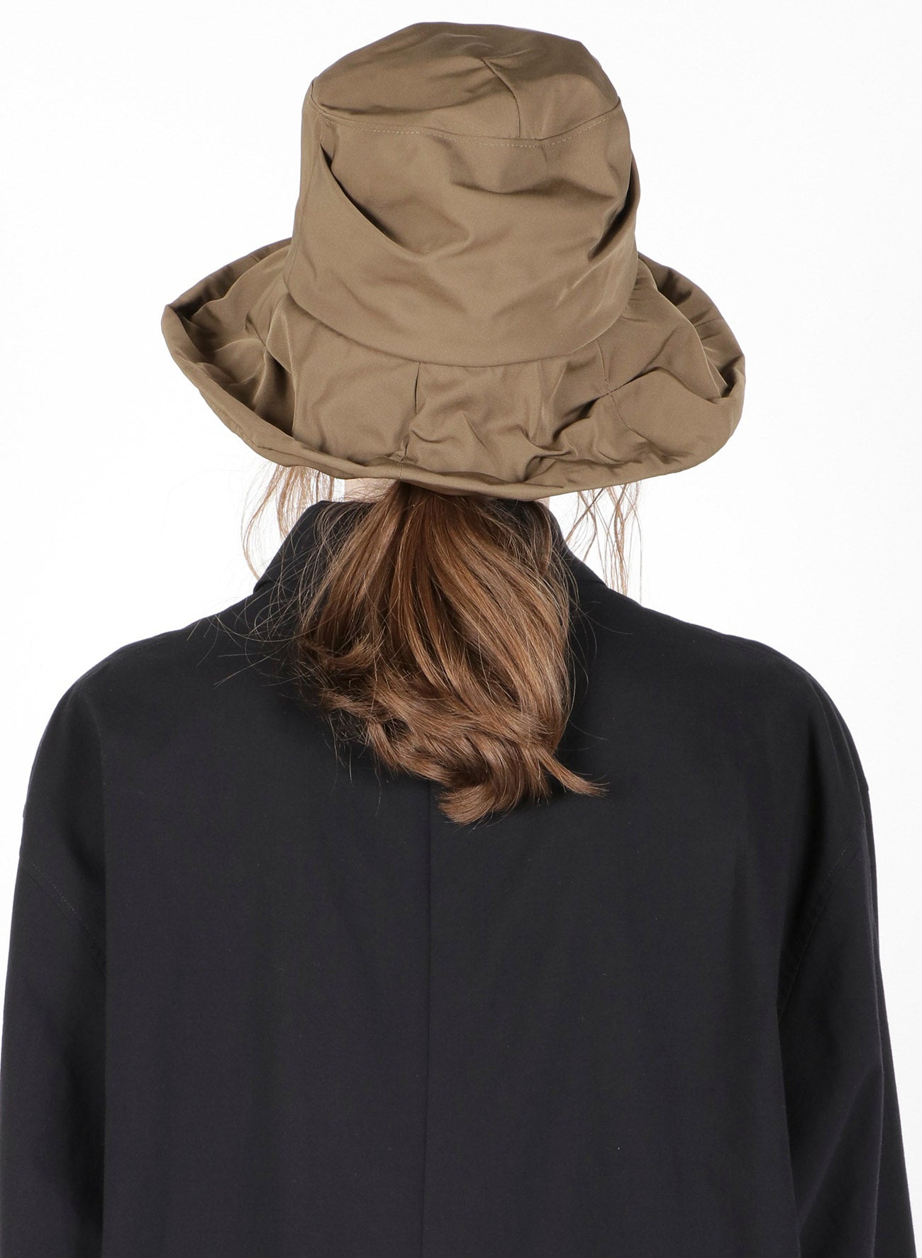 POLYESTER TUCKED CASABLANCA