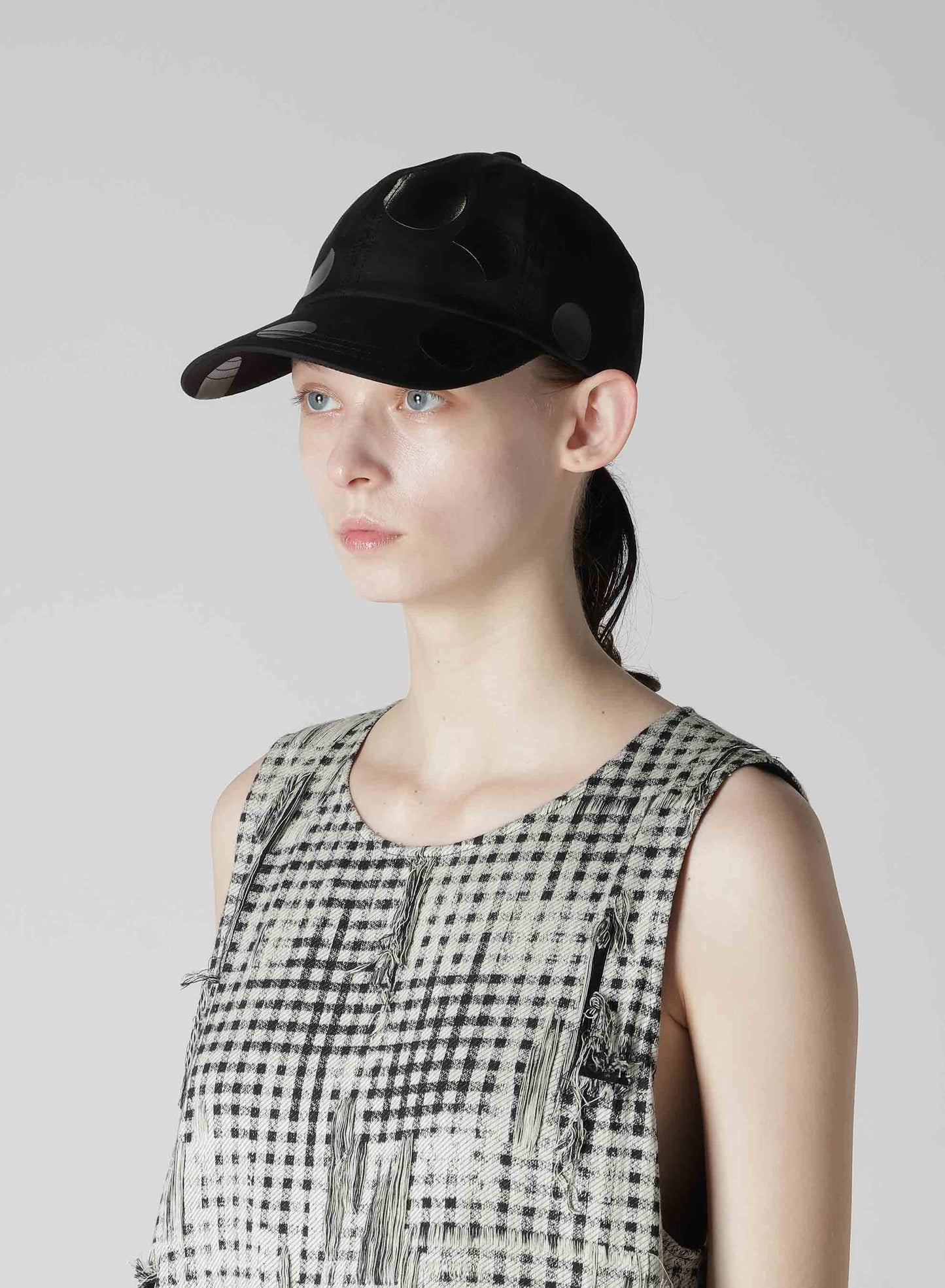 100/2 BROAD DOT PIGMENT PRINT CAP