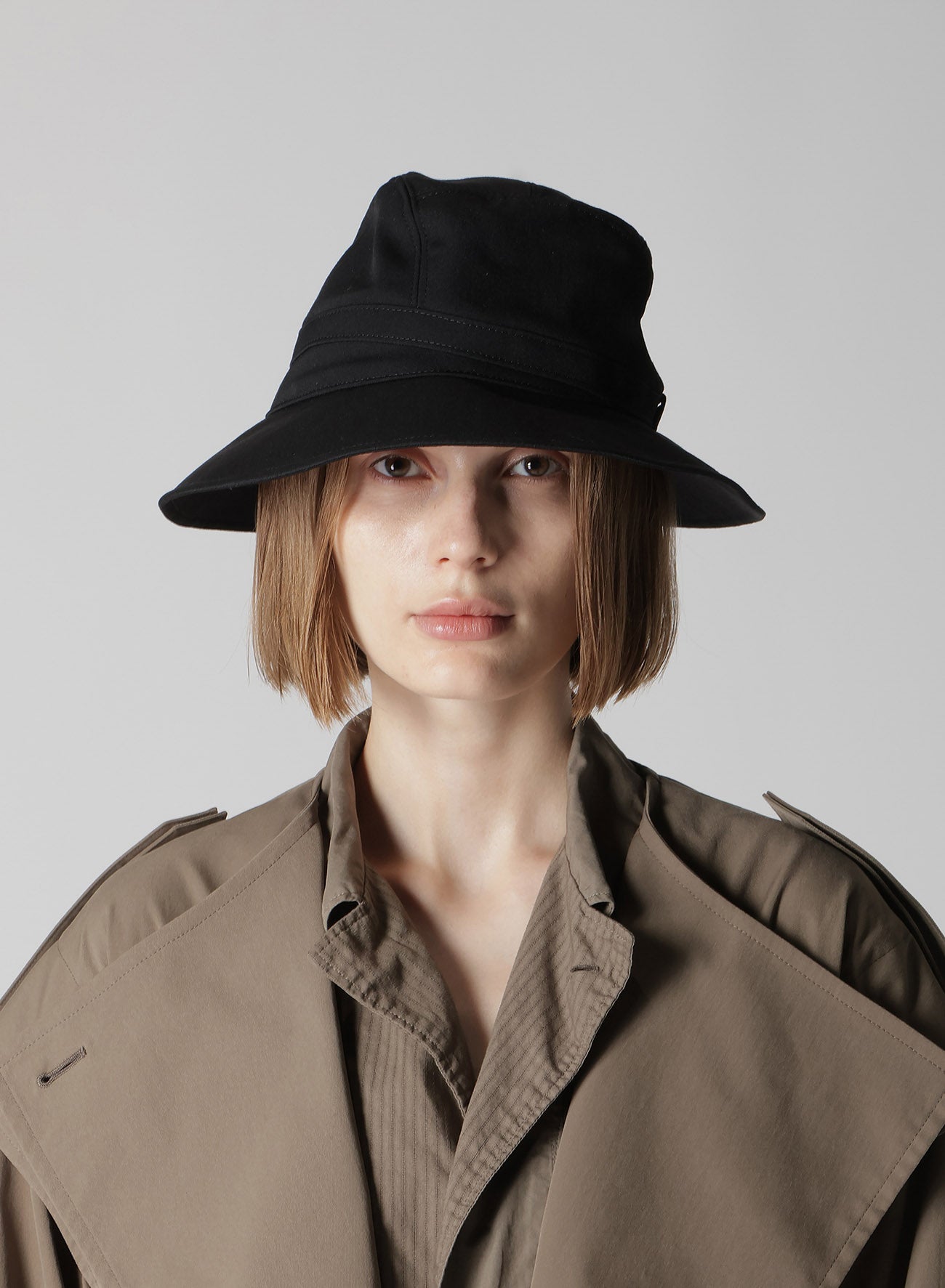 WOOL GABARDINE ARRANGED HAT