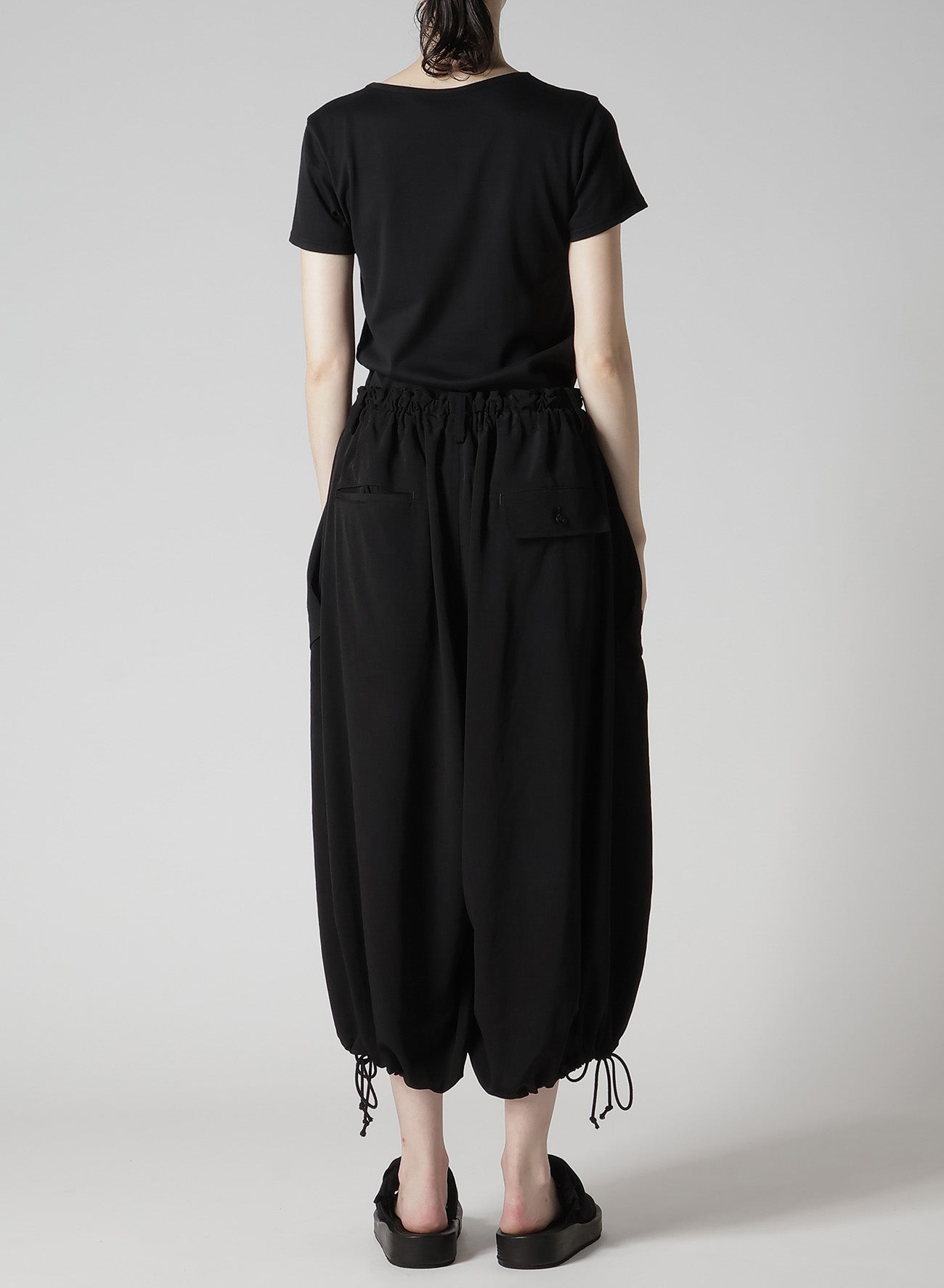 yohji yamamoto 19aw 裾アジャスターP size2 TA/PE CREPE DE CHINE ELASTIC WAIST PANTS – THE SHOP YOHJI YAMAMOTO