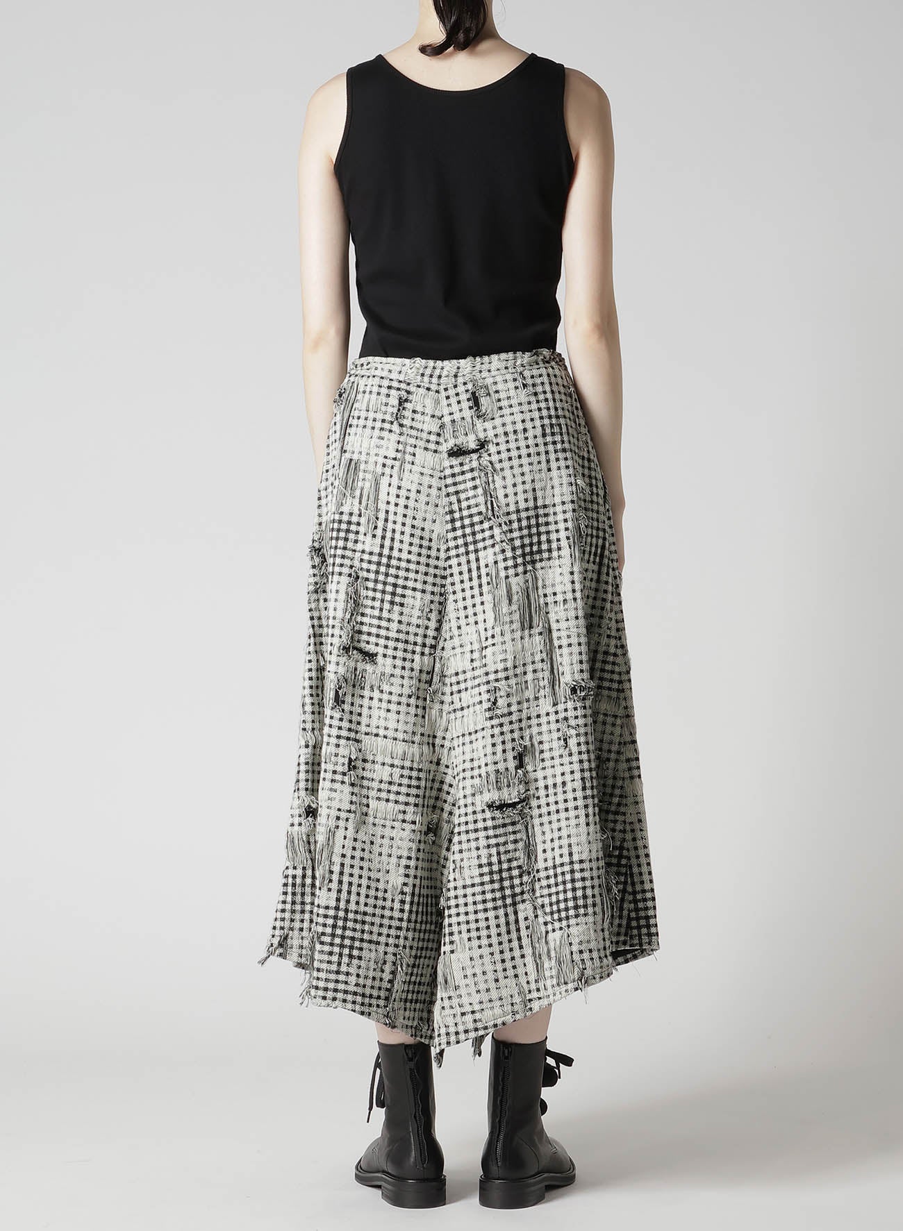 DAMAGED GINGHAM JACQUARD SKIRT-LIKE PANTS