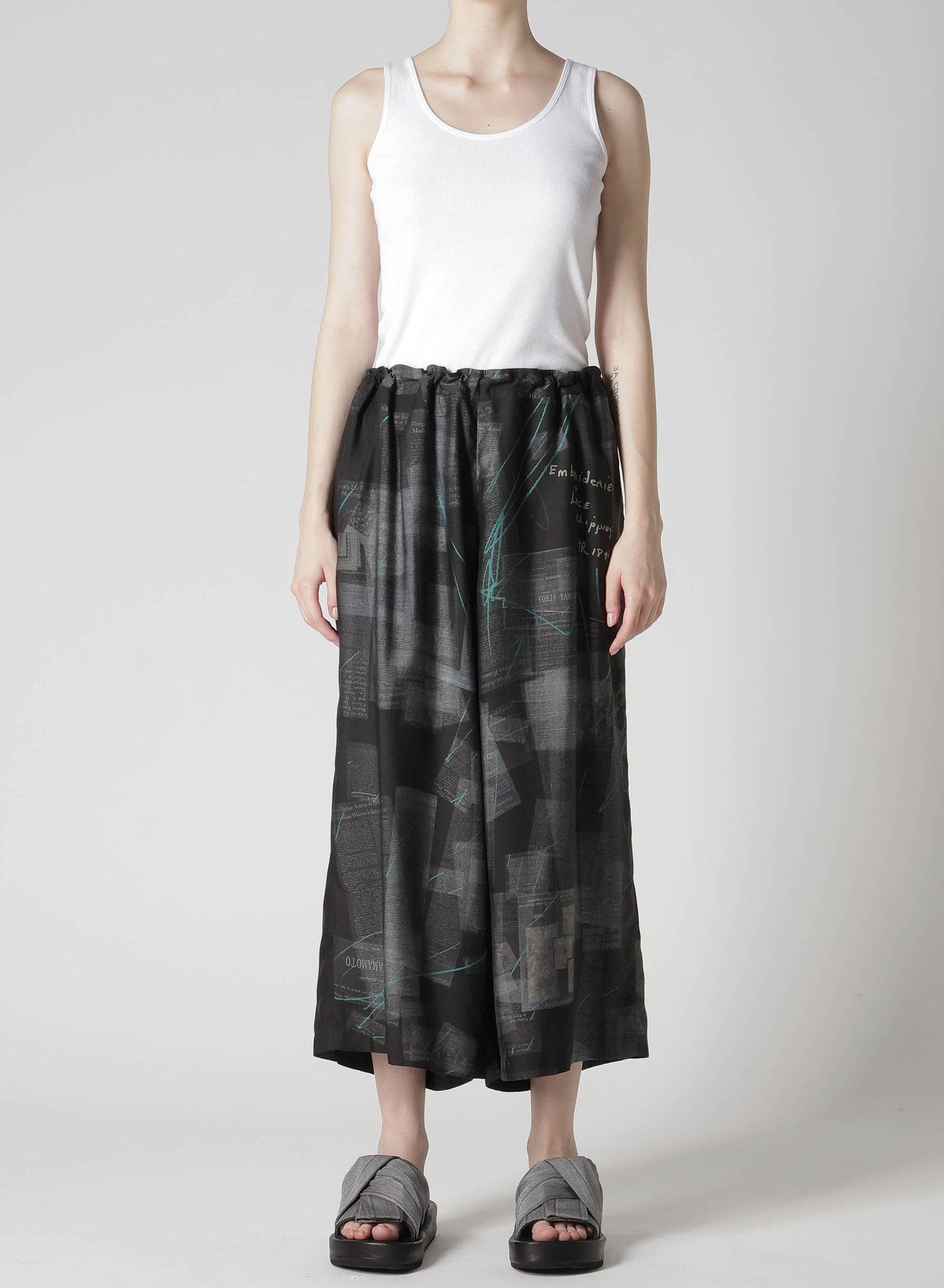 CUPRO DUNGAREE TWILL NEWSPAPER PRINT PANTS