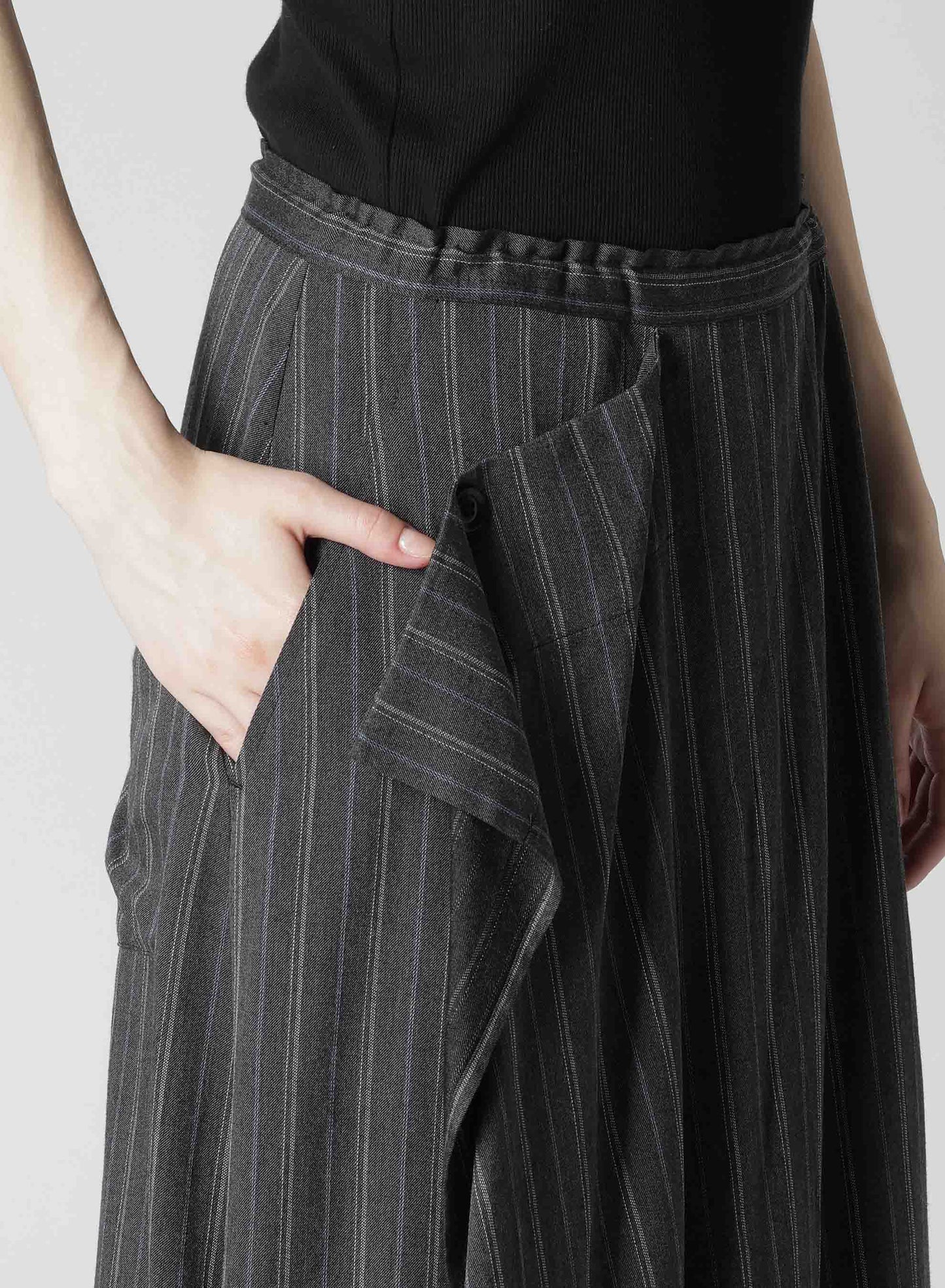 RY/ STRIPE TRIANGLE FRONT STITCH SKIRT