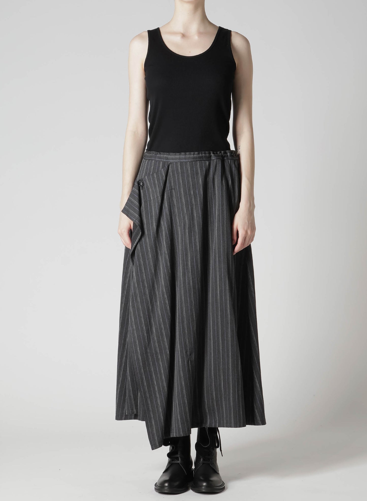 RY/ STRIPE TRIANGLE FRONT STITCH SKIRT