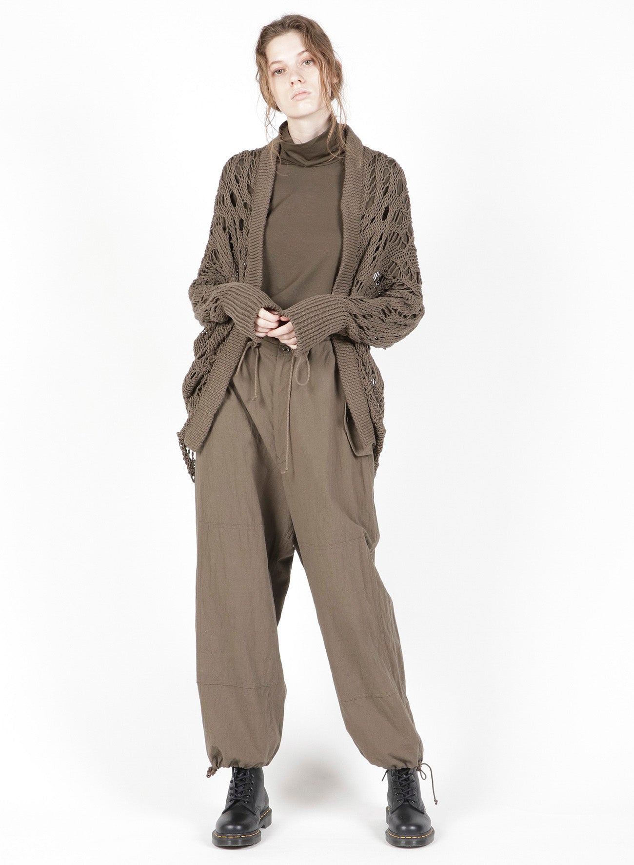 SMOCKING JQ GATHERED COLLAR PULLOVER