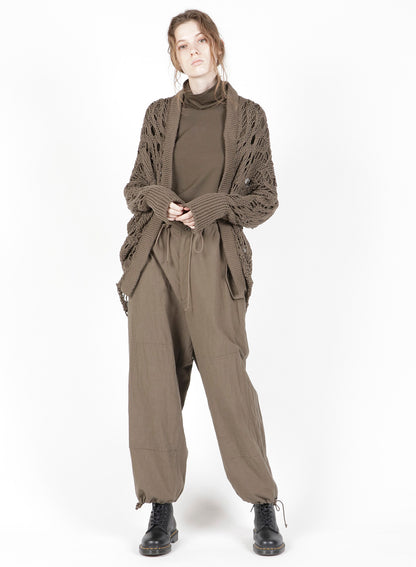 SMOCKING JQ GATHERED COLLAR PULLOVER