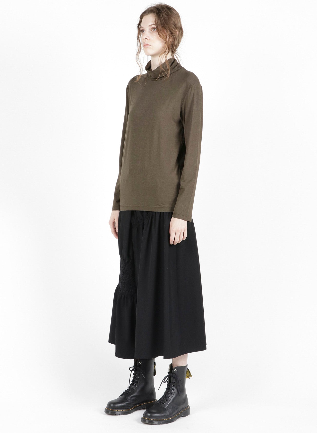 SMOCKING JQ GATHERED COLLAR PULLOVER