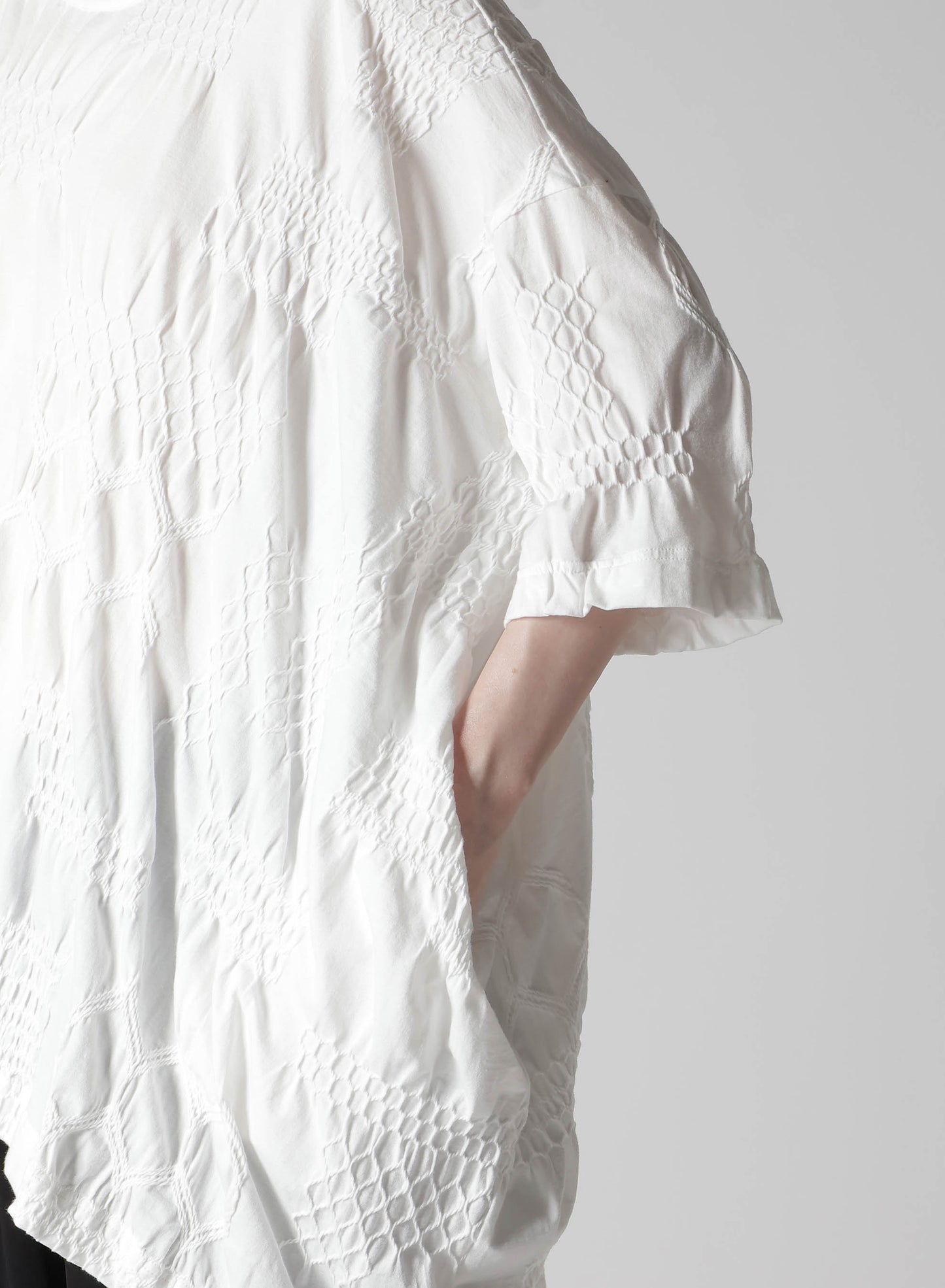 SMOCKING JQ ASYMMETRIC 3/4 SLEEVE TEE