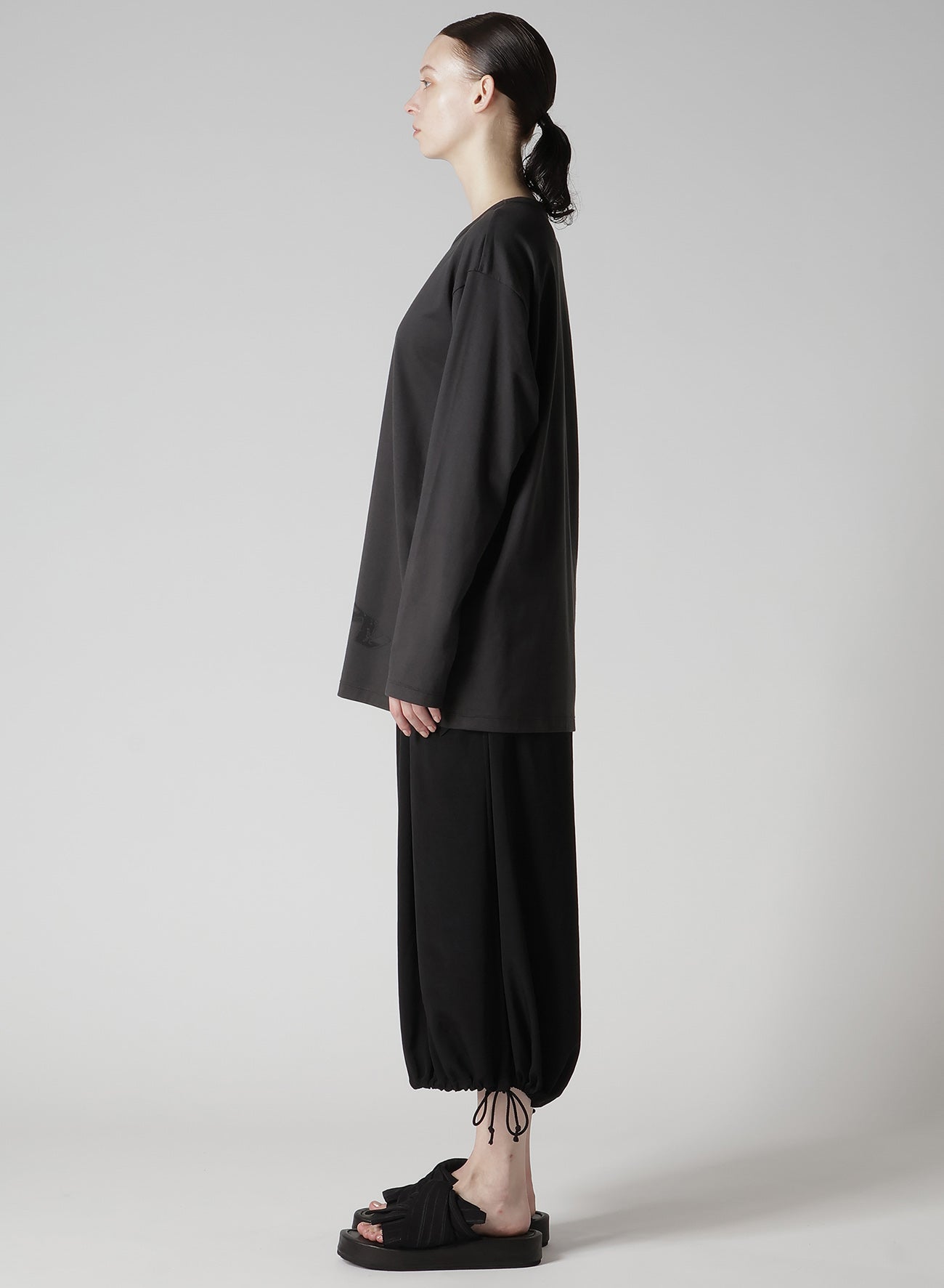 "Y" PIGMENT-PRINT LONG-SLEEVE TEE