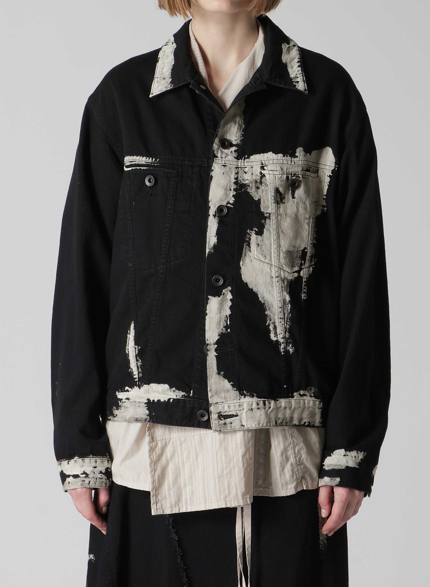 8OZ DENIM BRUSH BLEACH PANEL DENIM JACKET